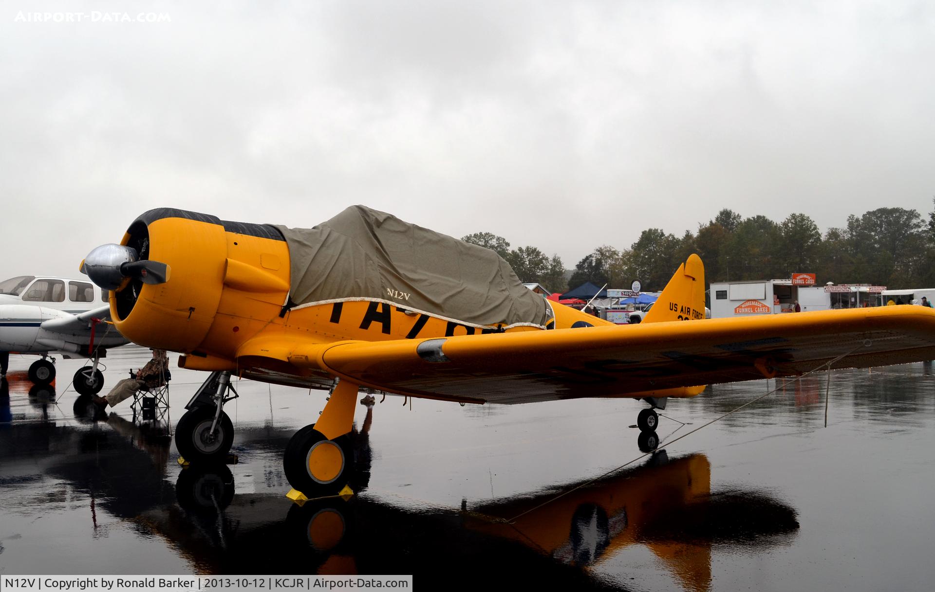 N12V, 1944 North American T-6G Texan C/N 197-88, Culpeper Air Fest 2013