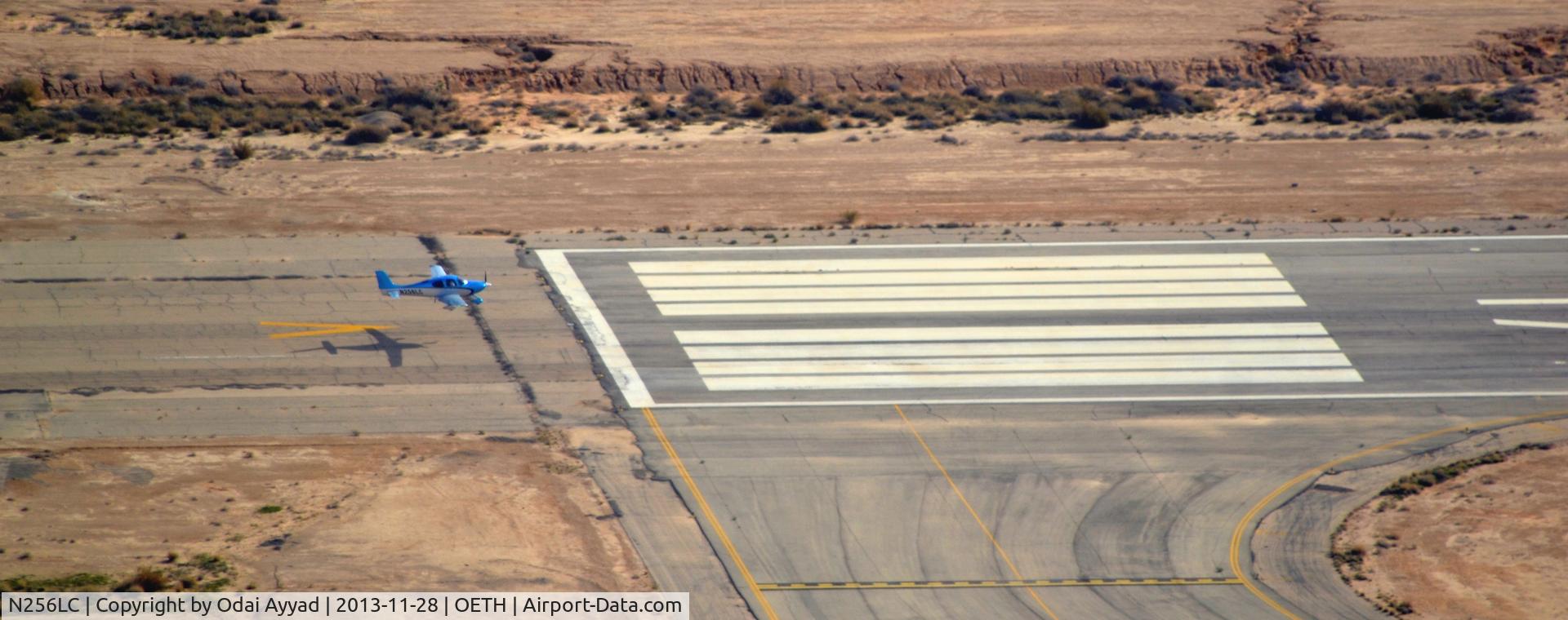 N256LC, 2012 Cirrus SR22 C/N 3858, Landing at Thumamah airport Runway 17