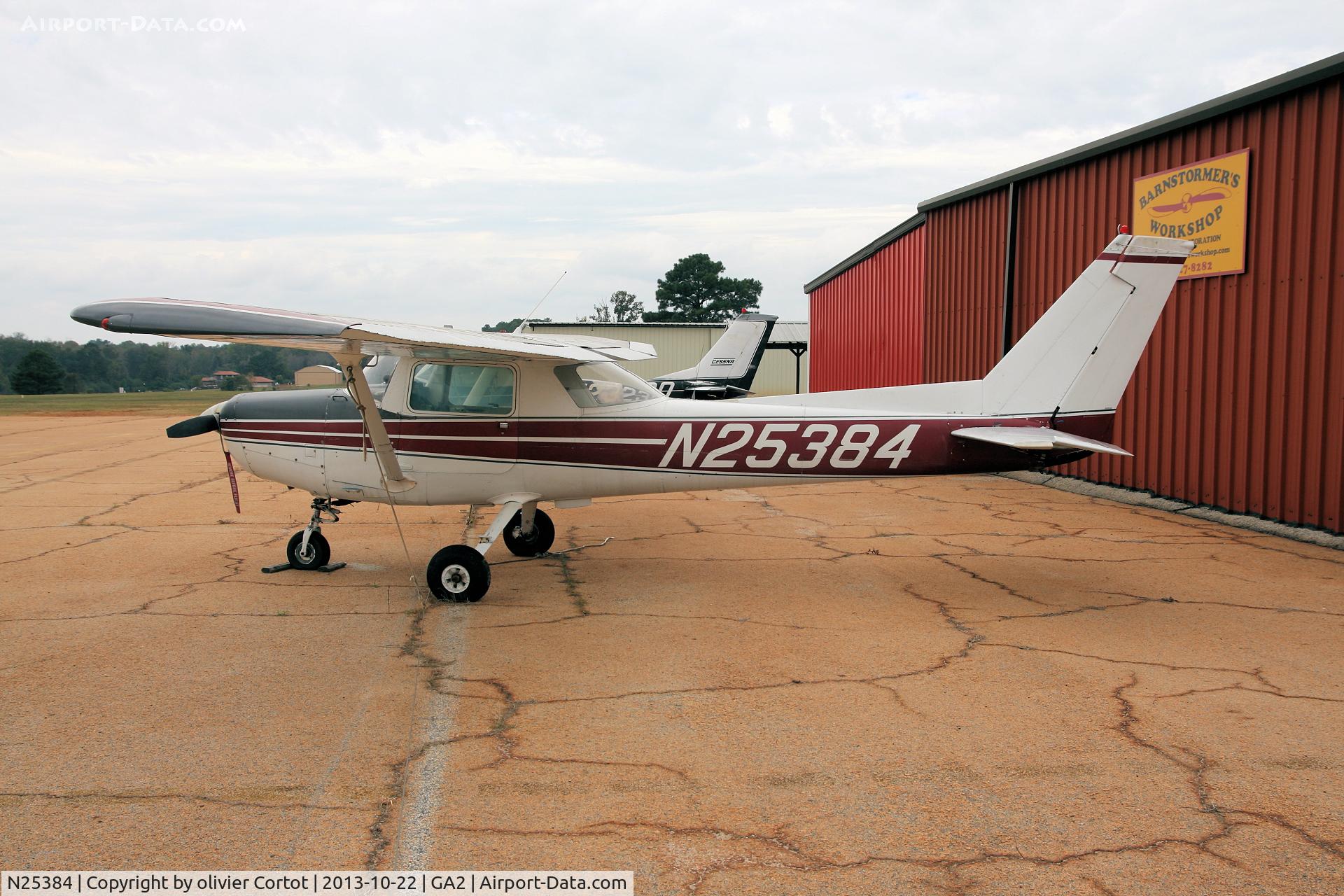 N25384, 1977 Cessna 152 C/N 15280628, Candler field