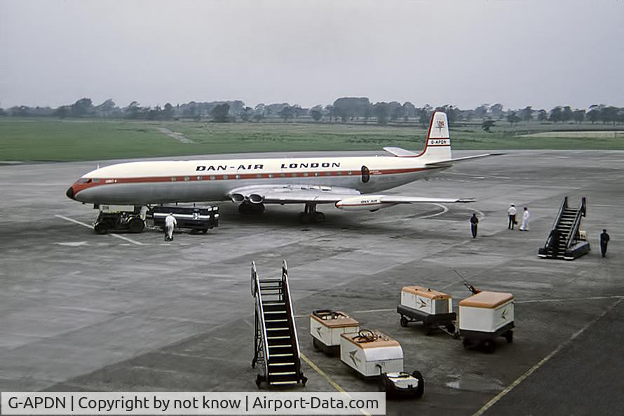 G-APDN, De Havilland DH.106 Comet 4C C/N 6415, This is the Comet-IV want to flew in Montseny mountain, Barcelona, Spain, in July, 3 - 1.970.