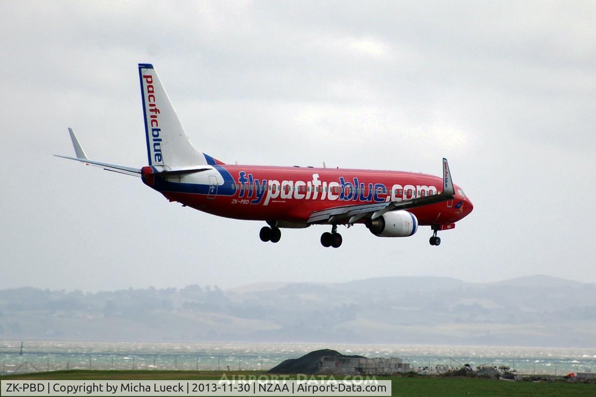 ZK-PBD, 2004 Boeing 737-8FE C/N 33996, At Auckland