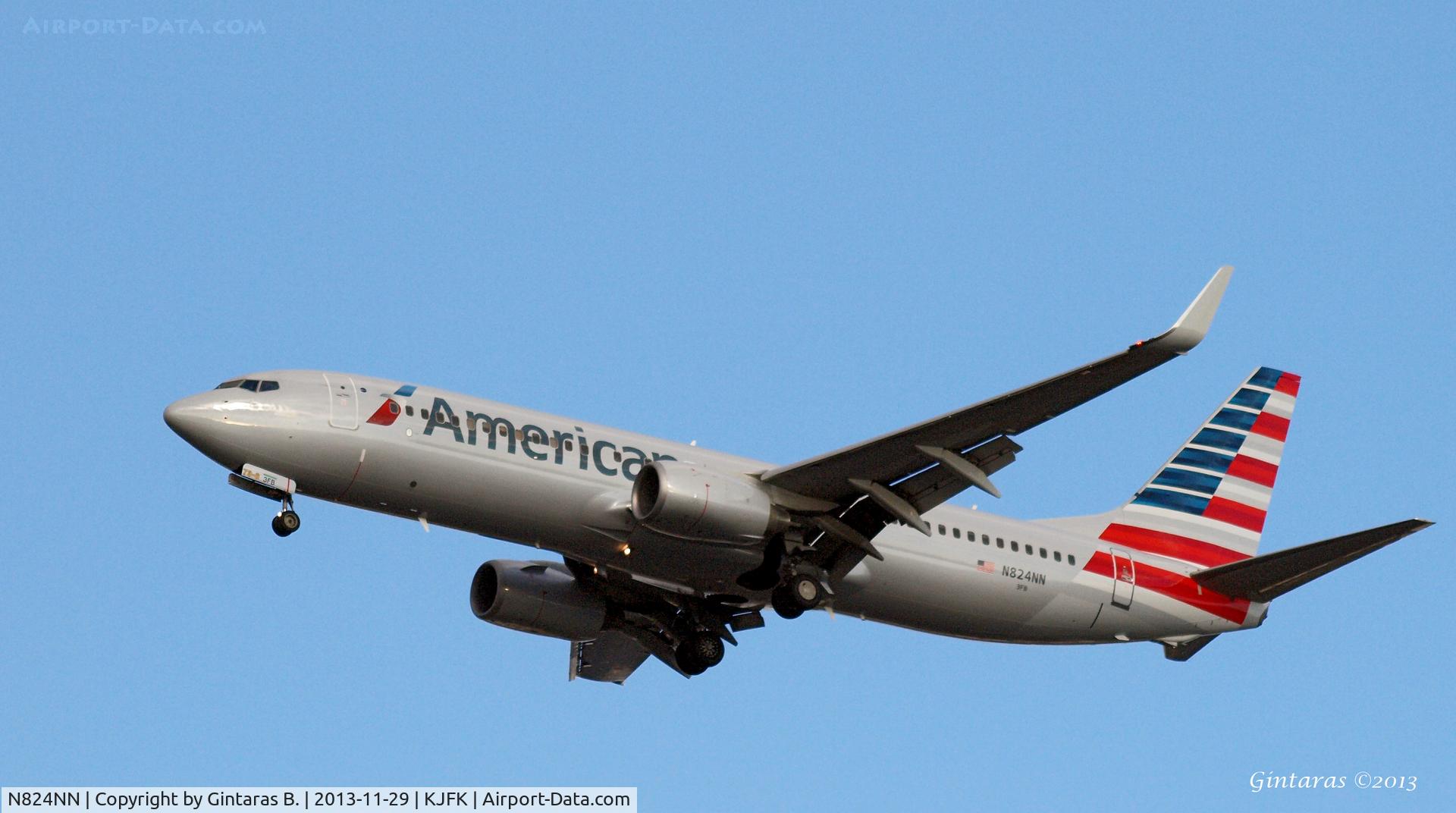 N824NN, 2010 Boeing 737-823 C/N 30916, Going To A Landing on 31R, JFK