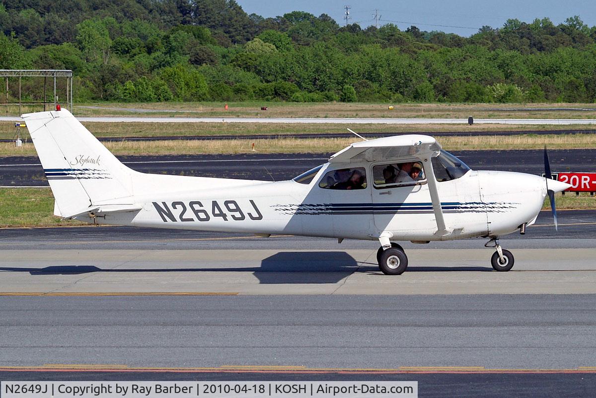N2649J, 1998 Cessna 172R C/N 17280599, Cessna 172R Skyhawk [172-80599] (American Flyers) Atlanta-Dekalb Peachtree~N 18/04/2010