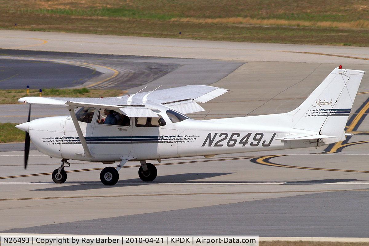 N2649J, 1998 Cessna 172R C/N 17280599, Cessna 172R Skyhawk [172-80599] (American Flyers) Atlanta-Dekalb Peachtree~N 21/04/2010