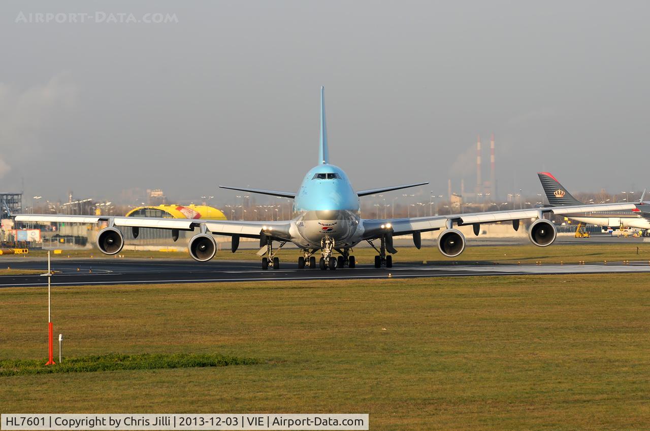HL7601, 2004 Boeing 747-4B5F/SCD C/N 33949, Korean Air Cargo