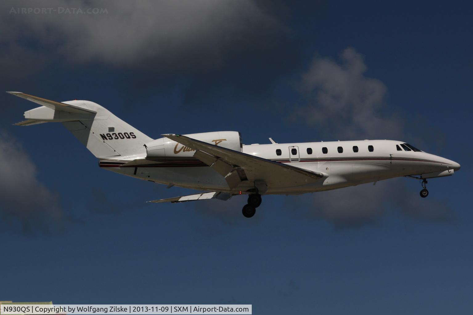 N930QS, 2000 Cessna 750 Citation X C/N 750-0130, At famous Maho Beach