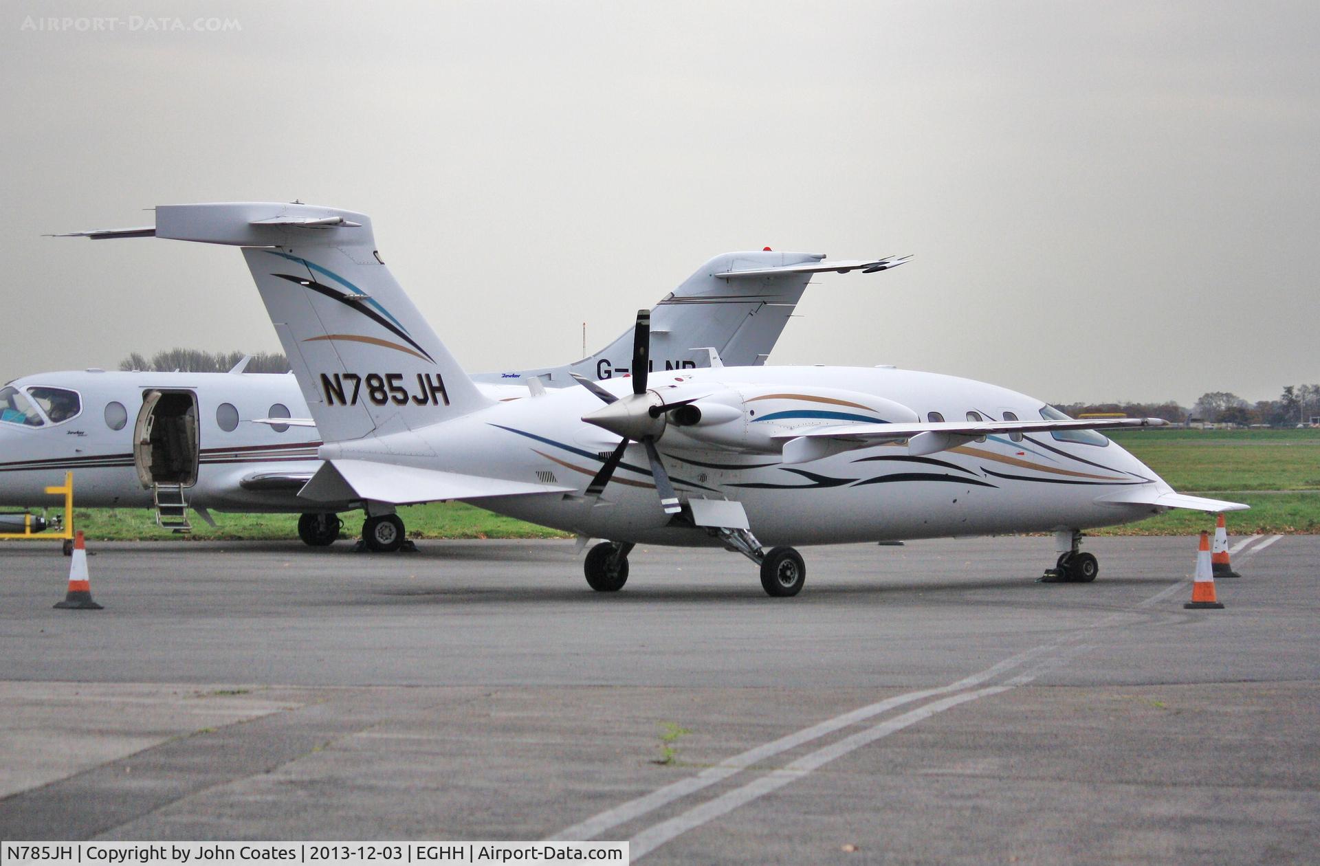 N785JH, 2001 Piaggio P-180 C/N 1036, On Signatures apron