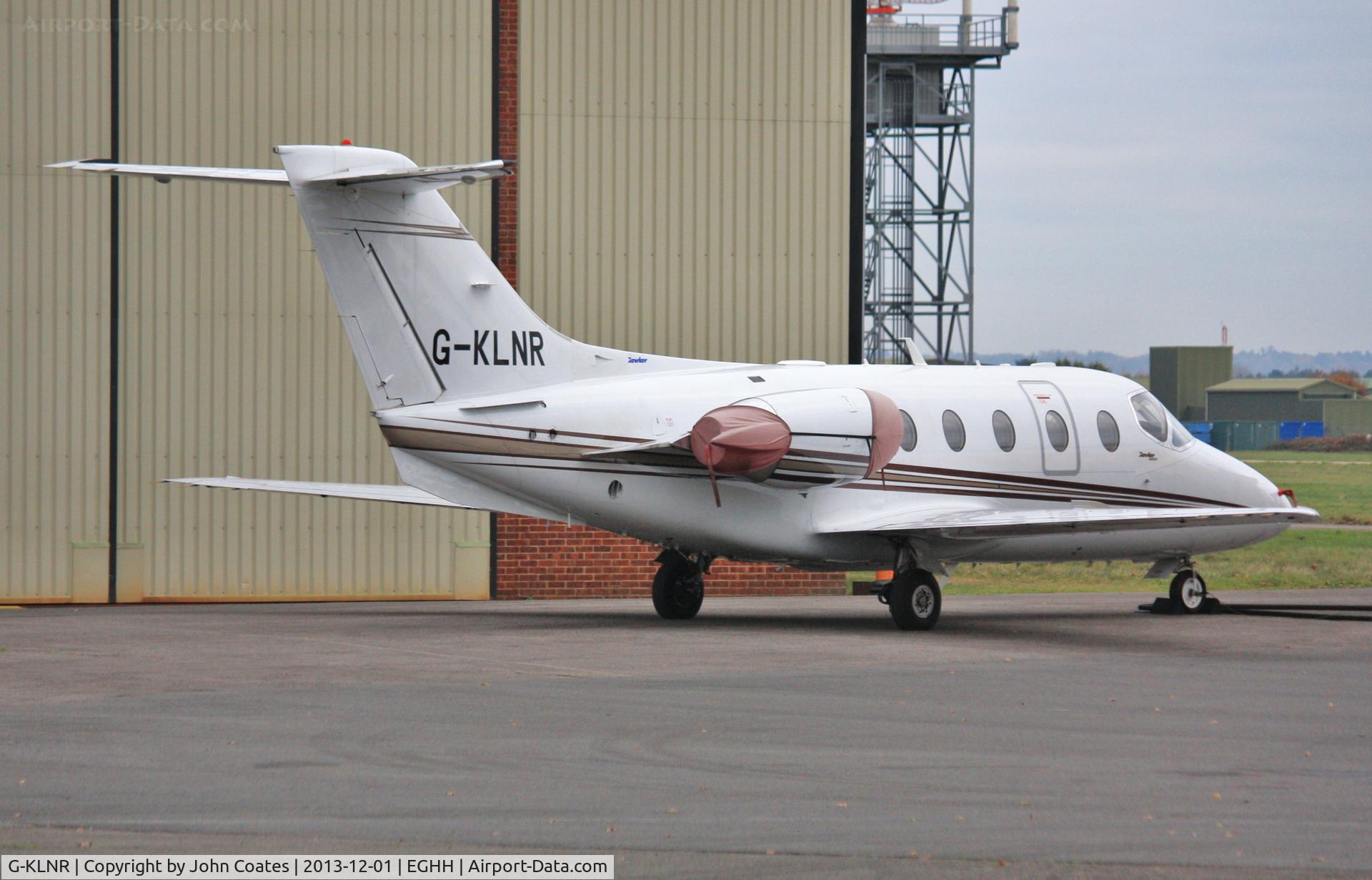 G-KLNR, 2009 Raytheon Hawker 400XP C/N RK-552, Visiting Signatures