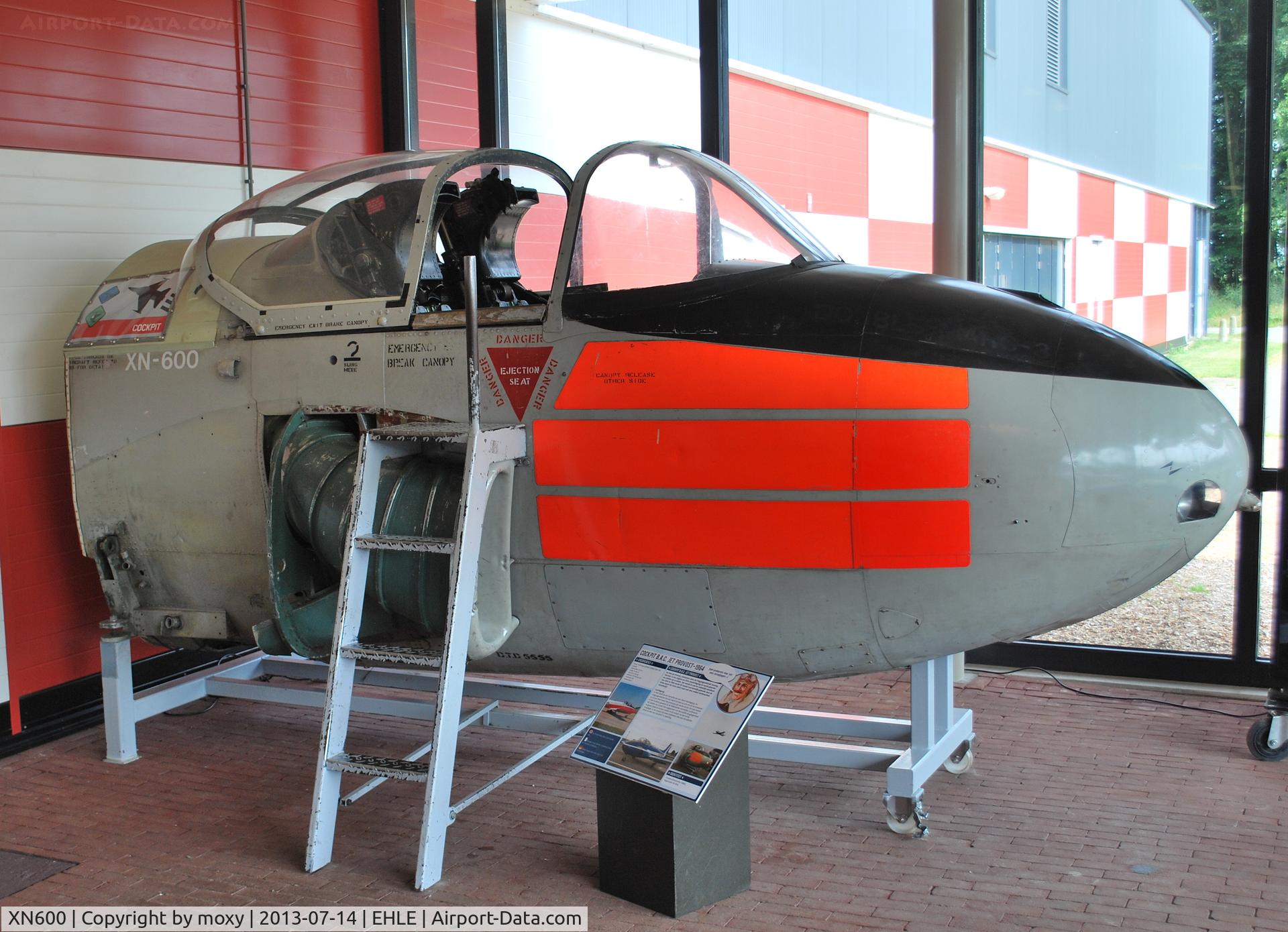 XN600, 1964 Hunting P-84 Jet Provost T.3 C/N PAC/W/13885, Nose section of Hunting Jet Provost at Lelystad.