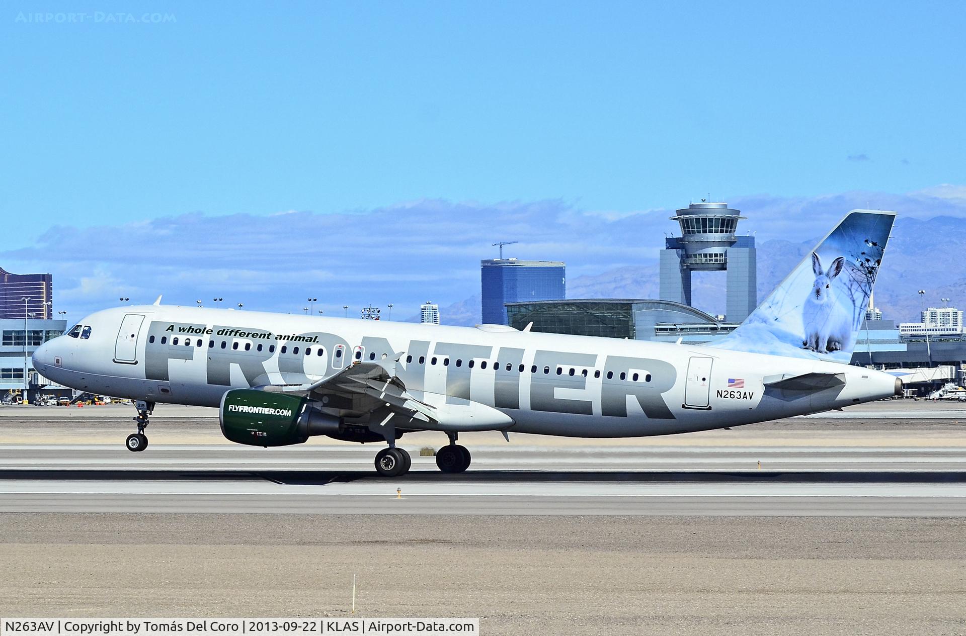 N263AV, 2002 Airbus A320-214 C/N 1860, N263AV Frontier Airlines 2002 Airbus A320-214 - cn 1860 - McCarran International Airport, Las Vegas - September 22, 2013
TDelCoro