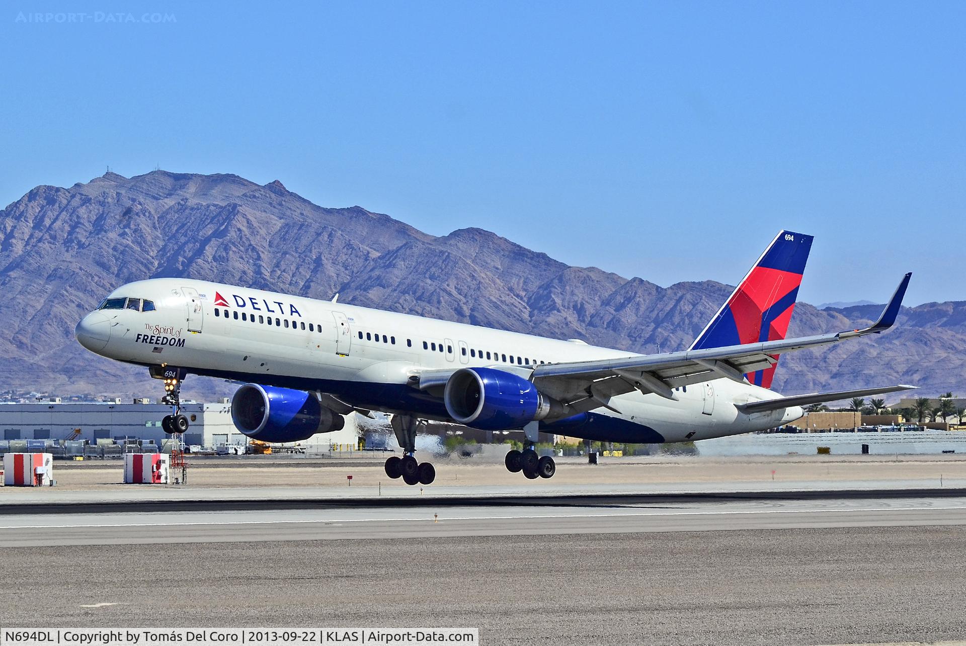 N694DL, 1998 Boeing 757-232 C/N 29726, N694DL Delta Air Lines Boeing 757-232 - cn 29726 / ln 831 
