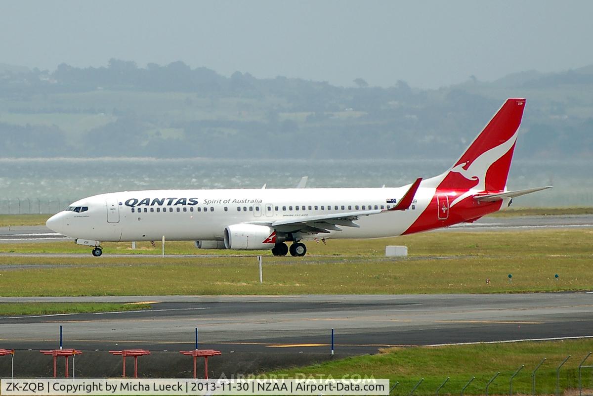 ZK-ZQB, 2009 Boeing 737-838 C/N 34201, At Auckland