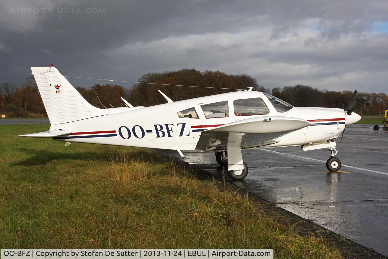OO-BFZ, 1973 Piper PA-28R-200-2 Cherokee Arrow II C/N 28R-7335337, Parked at Vliegclub Ursel.