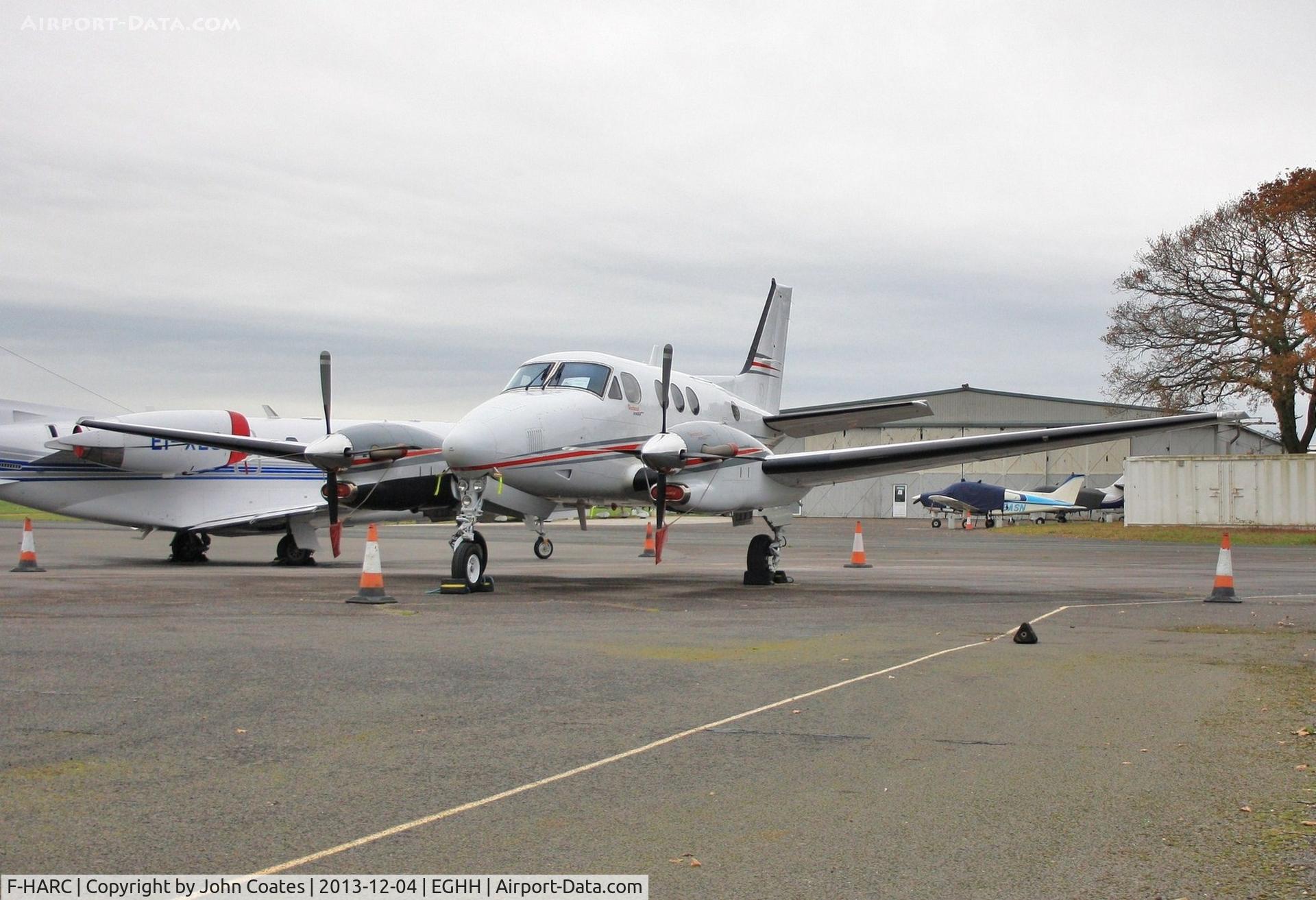 F-HARC, 2008 Hawker Beechcraft C90GTi King Air King Air C/N LJ-1900, Parked at Signatures