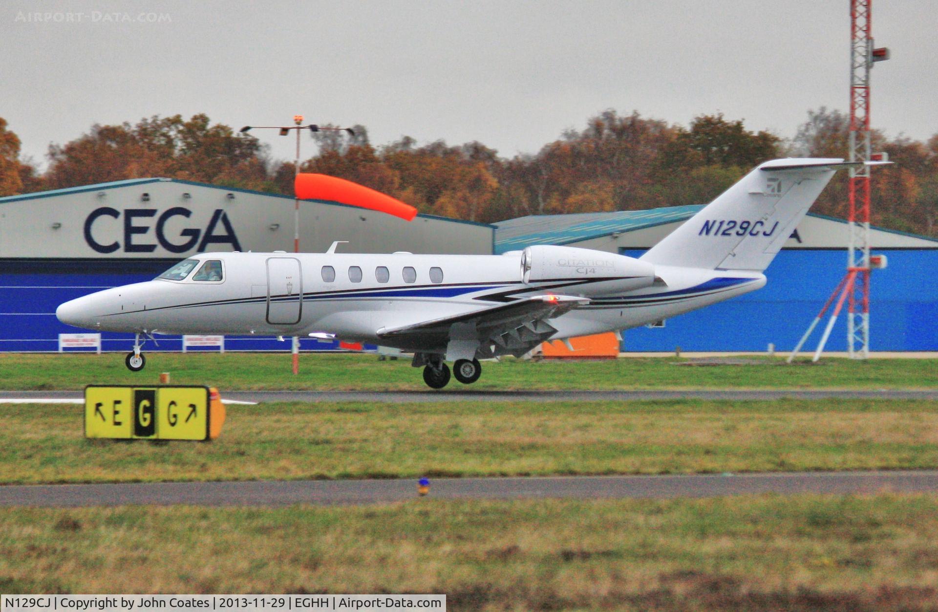 N129CJ, 2013 Cessna 525C CitationJet CJ4 C/N 525C-0129, Touching down on 26