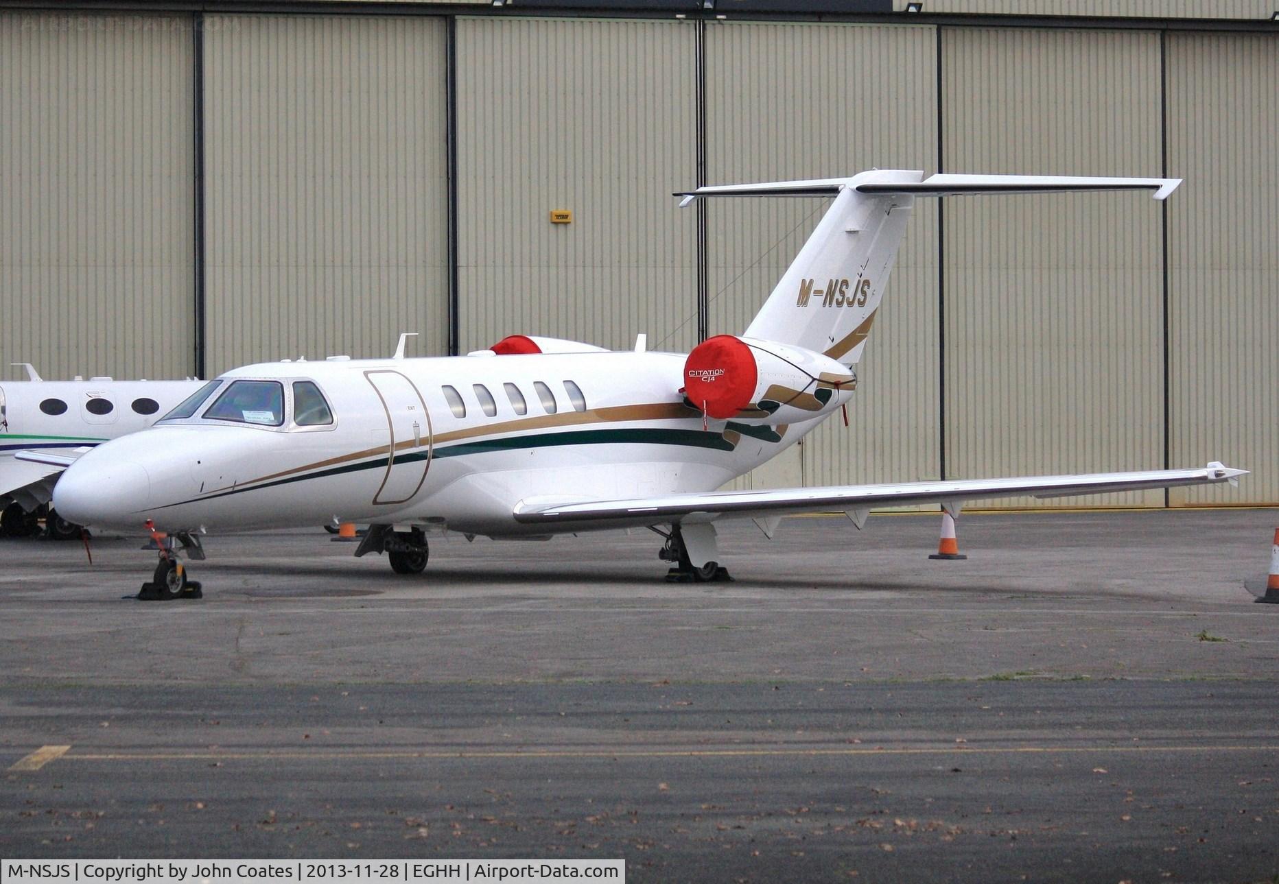 M-NSJS, 2012 Cessna 525C CitationJet CJ4 C/N 525C-0073, Parked at Signatures