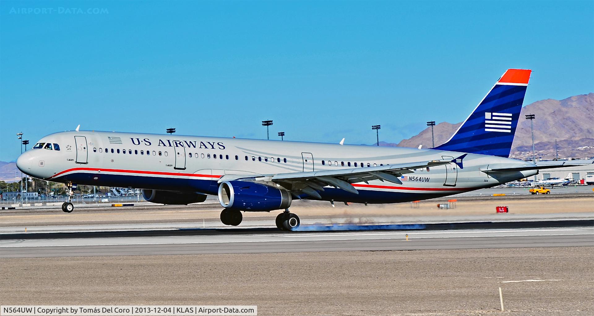 N564UW, 2012 Airbus A321-231 C/N 5374, N564UW US Airways Airbus A321-231 - cn 5374 - McCarran International Airport, Las Vegas

December 4, 2013
TDelCoro