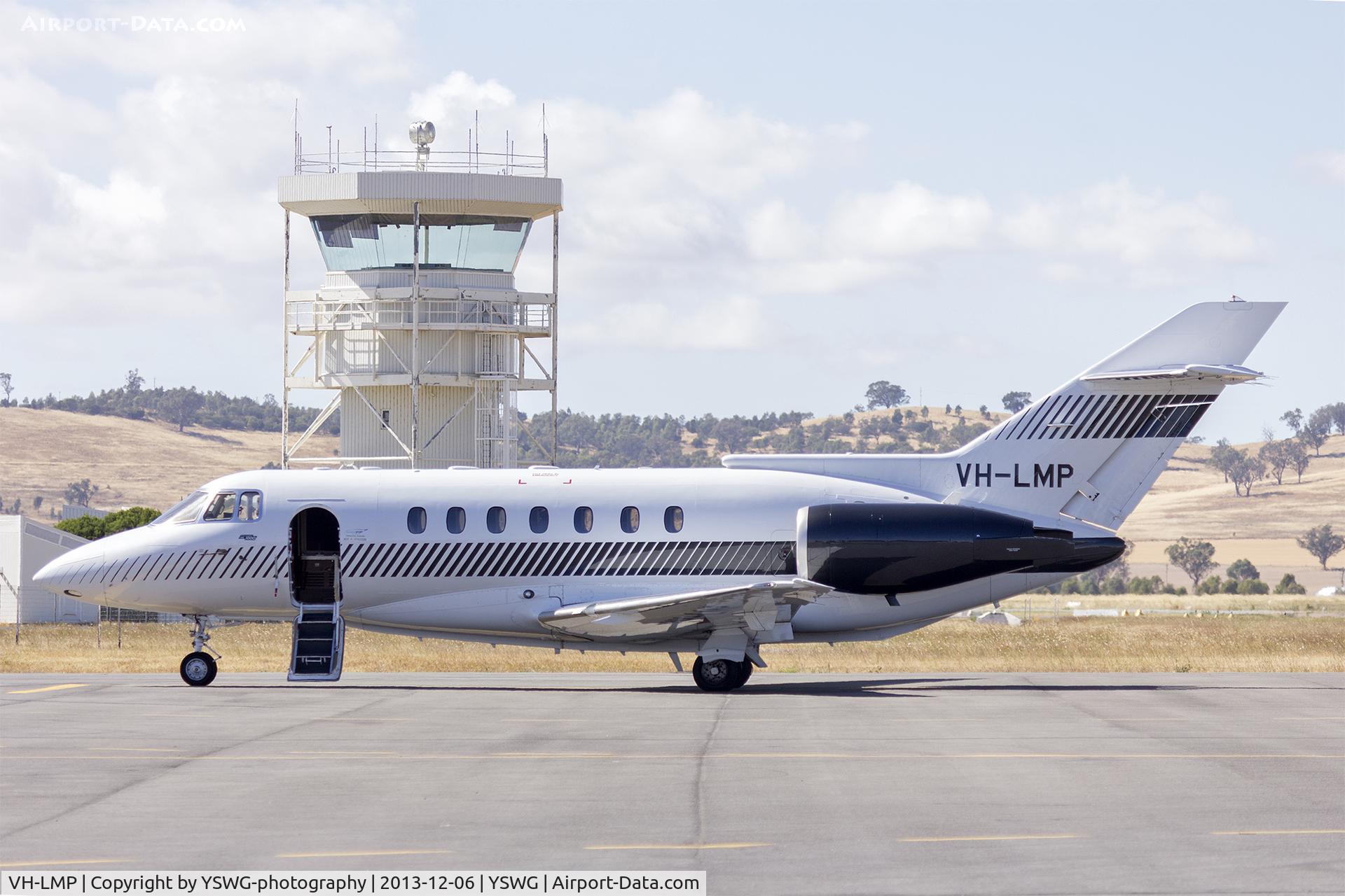 VH-LMP, 1992 British Aerospace BAe.125-1000B C/N 259022, Shortstop Jet Charter (VH-LMP) BAe 125-1000B on the tarmac at Wagga Wagga Airport.