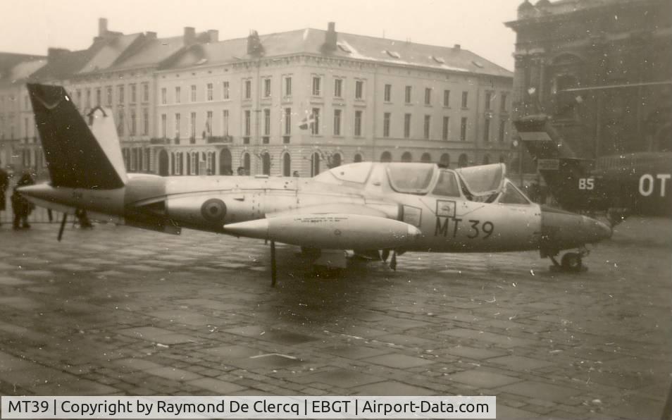 MT39, Fouga CM-170R Magister C/N 314, Gent  Sint-Pietersplein   1966-11-05.