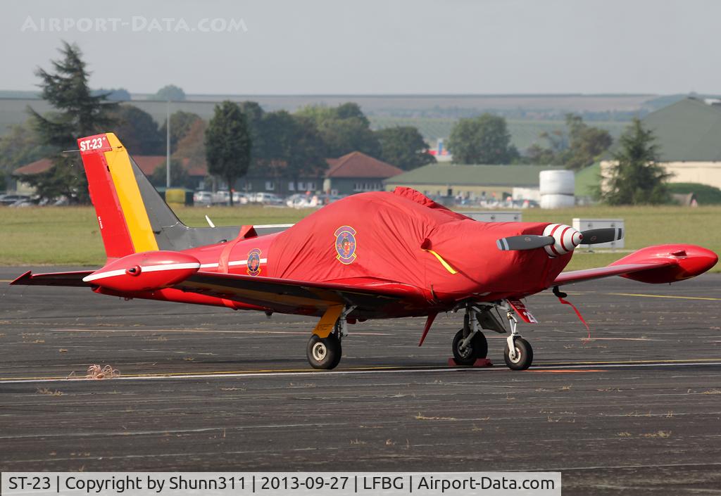 ST-23, SIAI-Marchetti SF-260M C/N 10-23, PArticipant of the Cognac AFB Spotter Day 2013