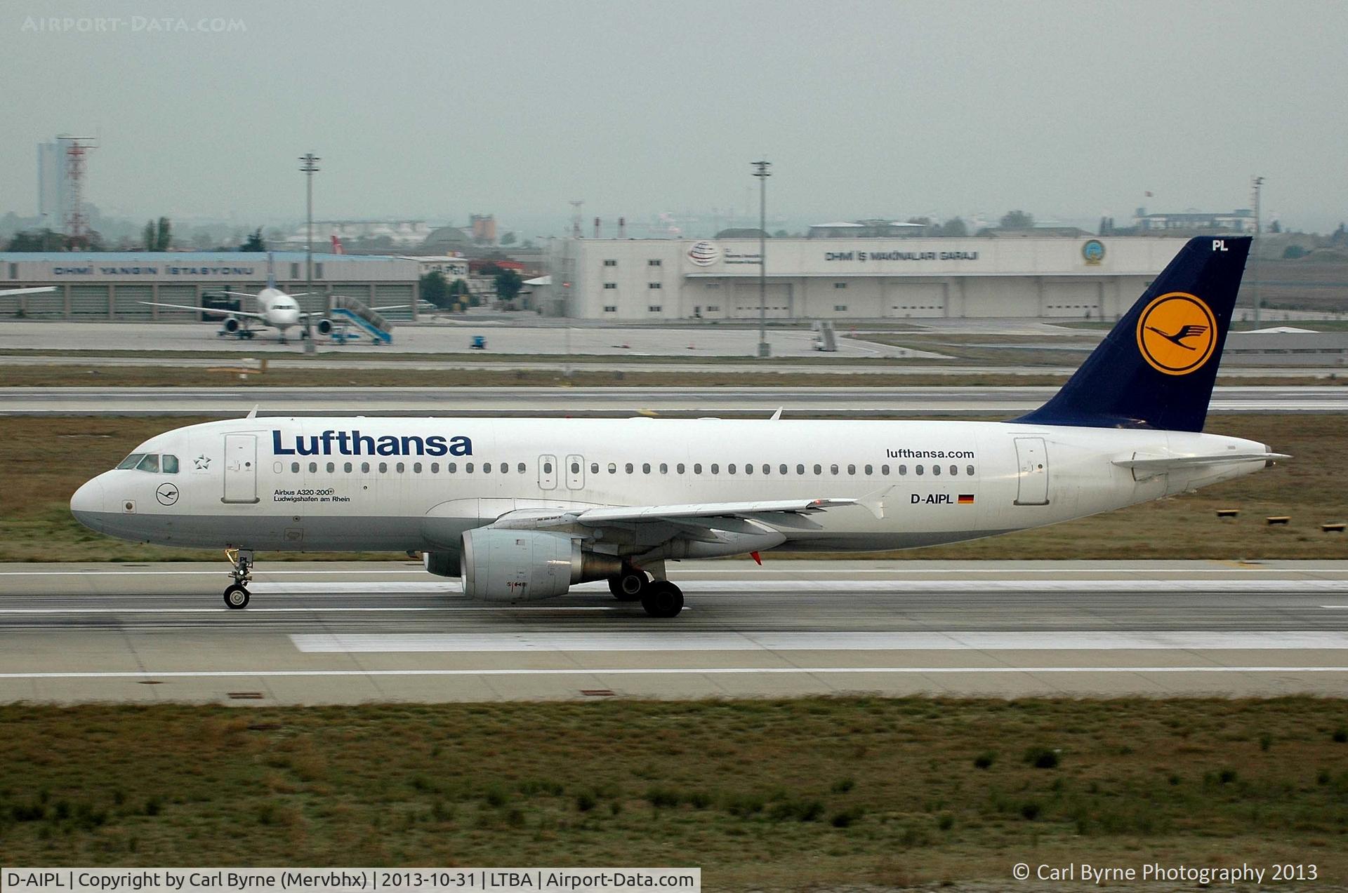 D-AIPL, 1989 Airbus A320-211 C/N 094, Taken from the Fly Inn Shopping Mall.