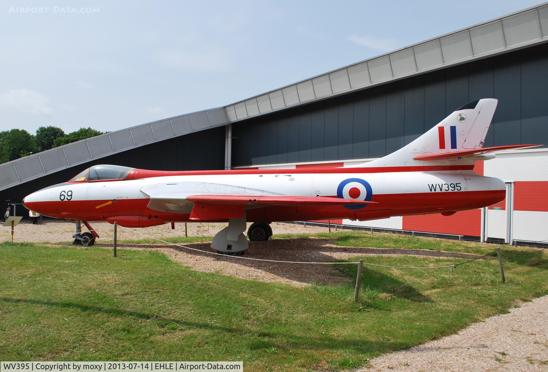 WV395, Hawker Hunter F.51 C/N 41H680269, Hawker Hunter F.51 at Lelystad. Back end is from WV395, The rest from Danish AF Hunter E-410.