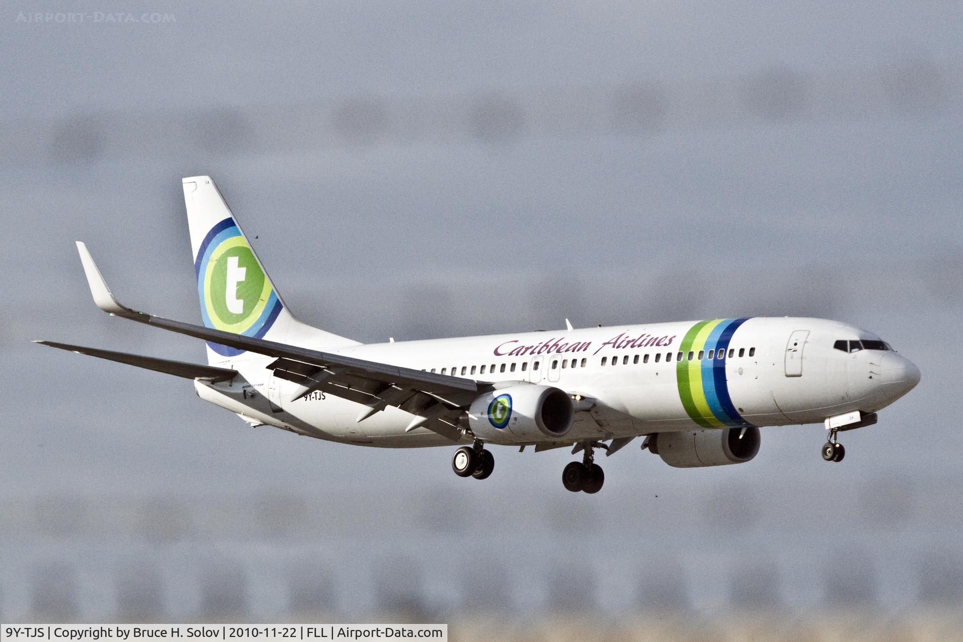 9Y-TJS, 2009 Boeing 737-8K2 C/N 34171, On approach