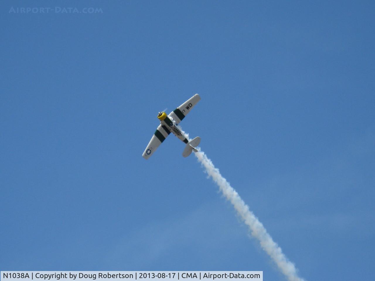 N1038A, 1944 North American SNJ-5 Texan C/N 90917 (121-41633), 1944 North American SNJ-5 'WAR DOG', P&W R-1340 Wasp 600 Hp, low level airshow with smoke