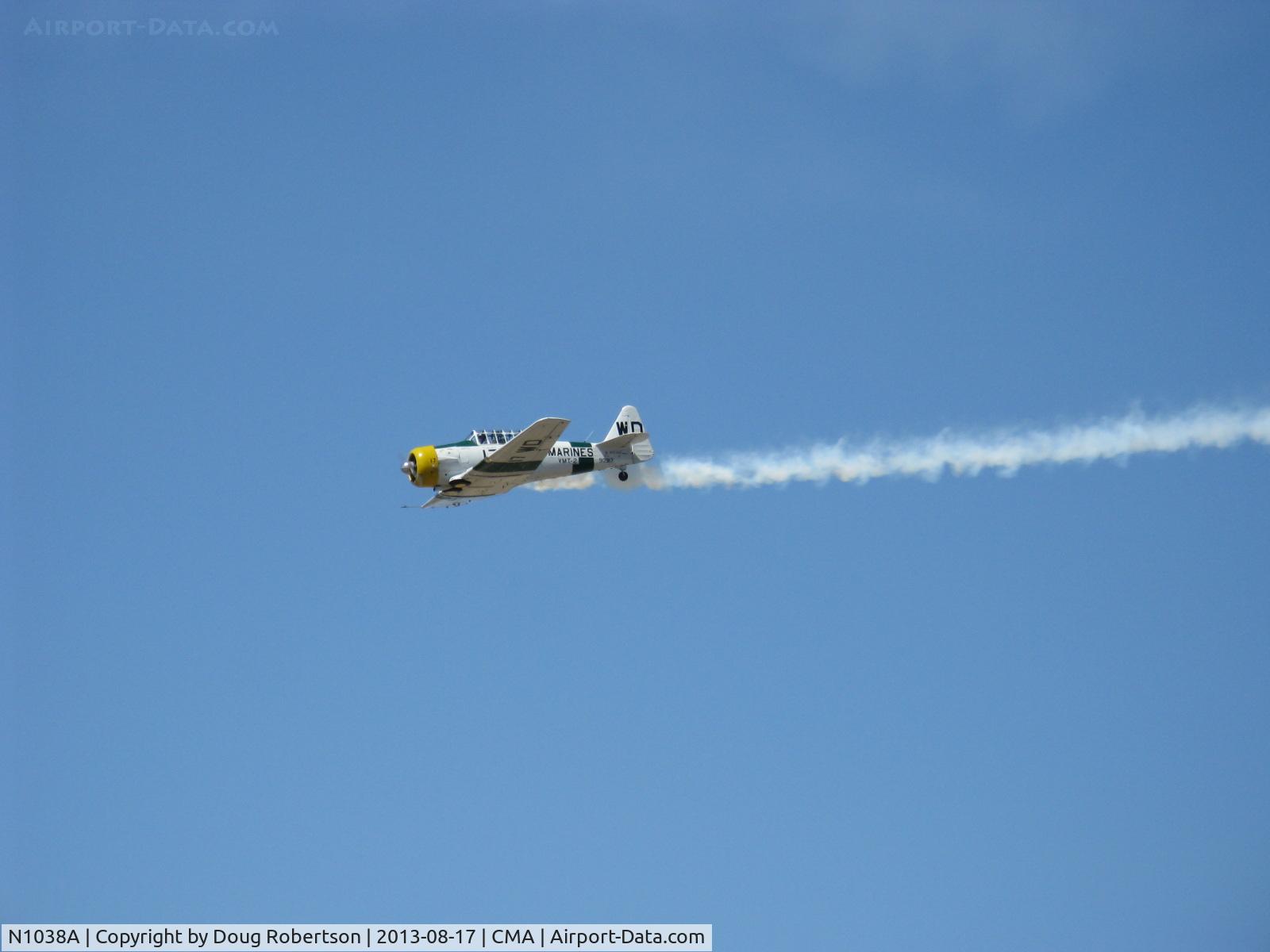N1038A, 1944 North American SNJ-5 Texan C/N 90917 (121-41633), 1944 North American SNJ-5 'WAR DOG;', P&W R-1340 Wasp 600 Hp, low level airshow with smoke