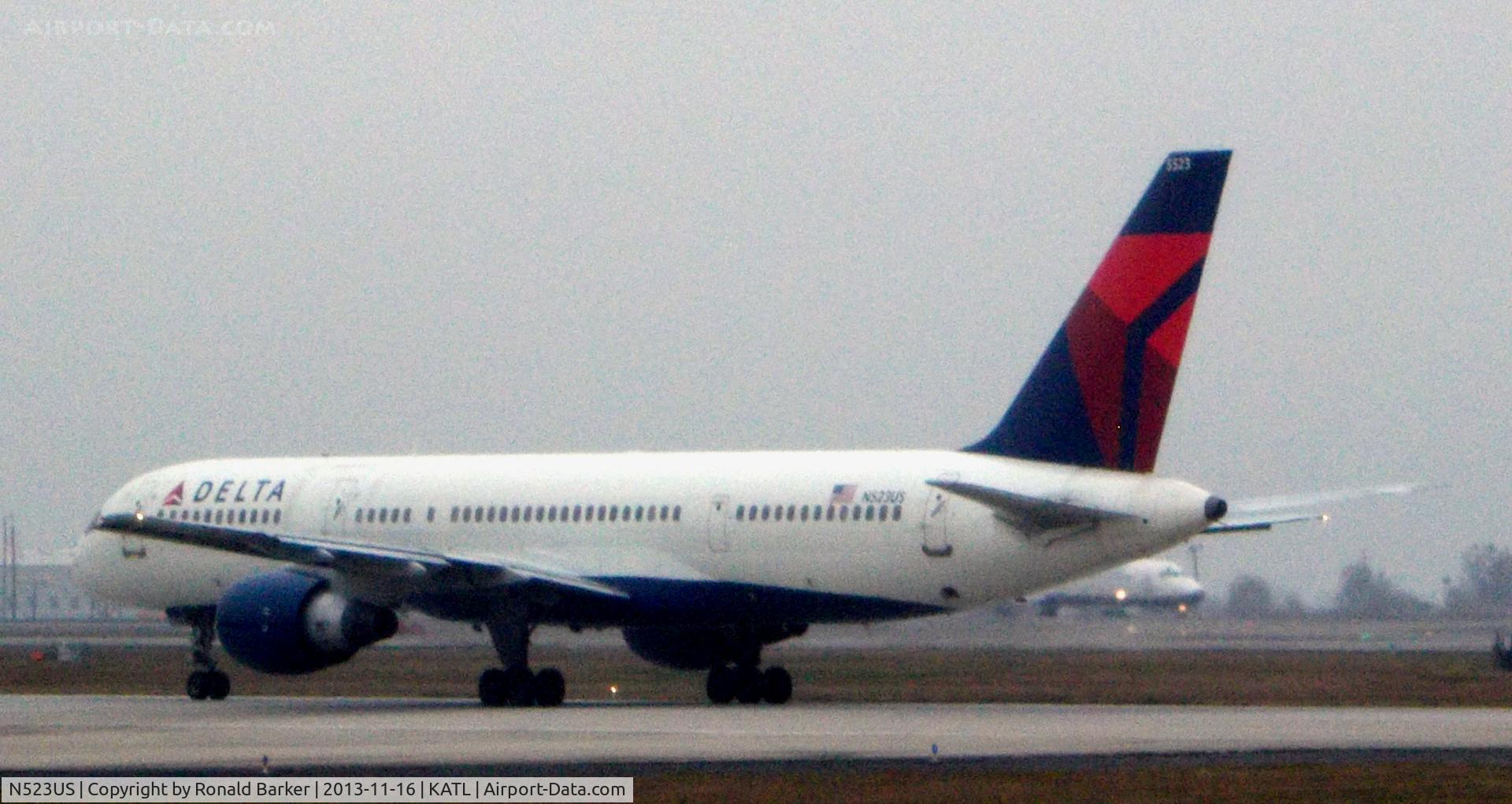 N523US, 1987 Boeing 757-251 C/N 23617, Takeoff Atlanta