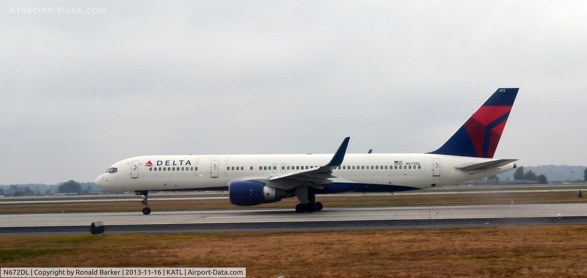 N672DL, 1992 Boeing 757-232 C/N 25977, Takeoff Atlanta