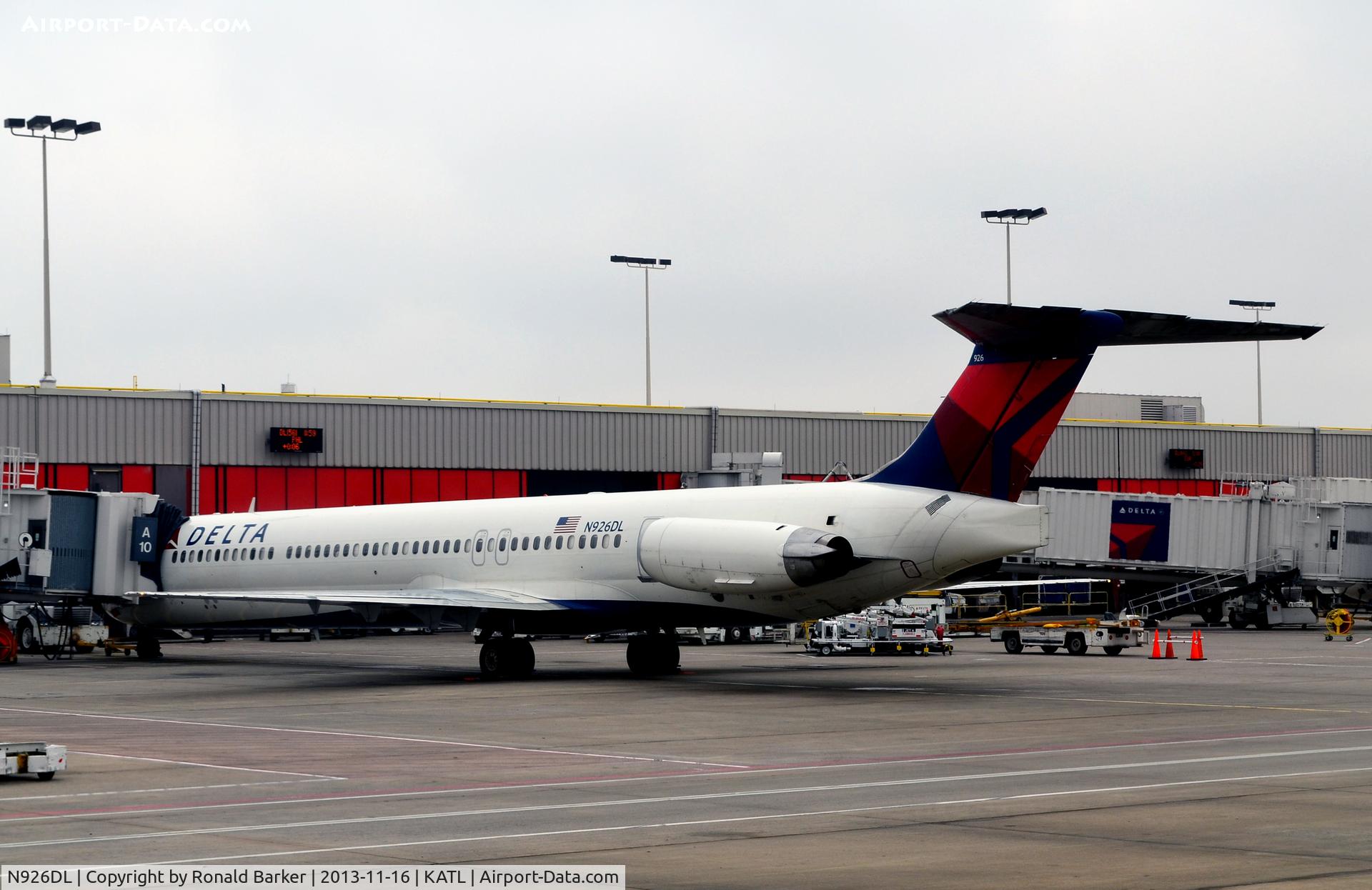 N926DL, 1988 McDonnell Douglas MD-88 C/N 49713, Gate A-10 Atlanta