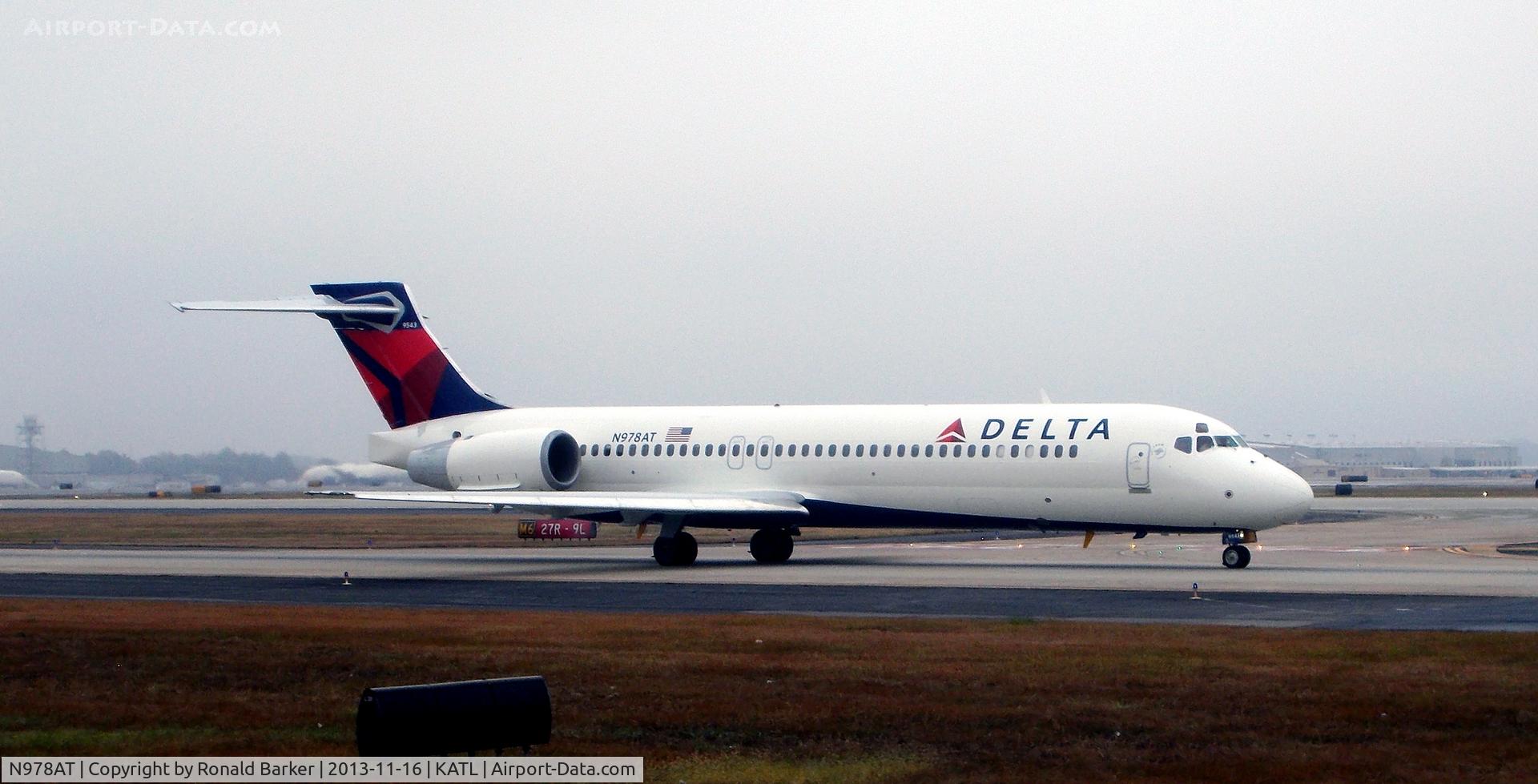 N978AT, 2002 Boeing 717-200 C/N 55037, Former Air Tran now in Delta.  Taxi Atlanta