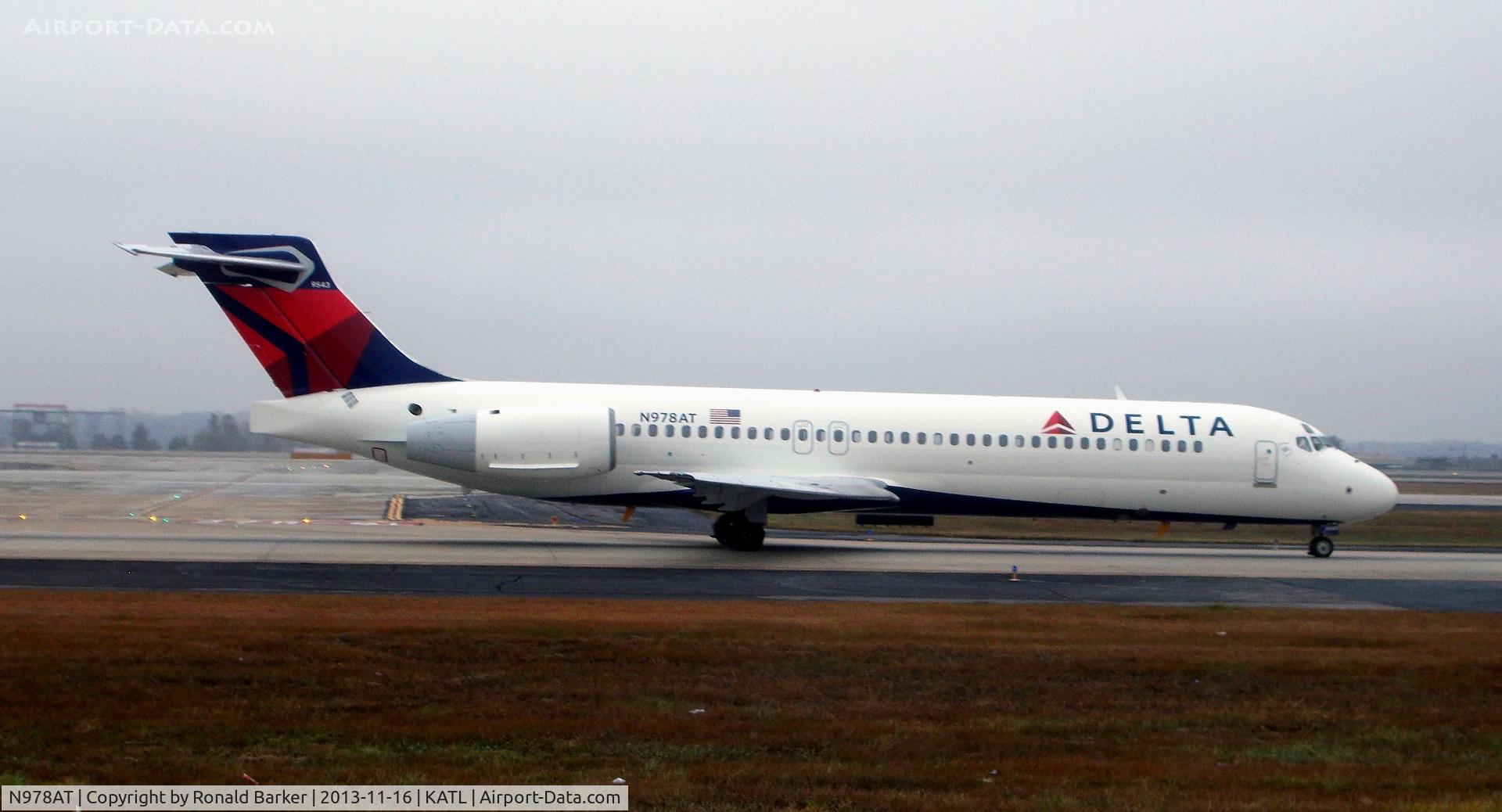 N978AT, 2002 Boeing 717-200 C/N 55037, Former Air Tran now in Delta. Taxi Atlanta