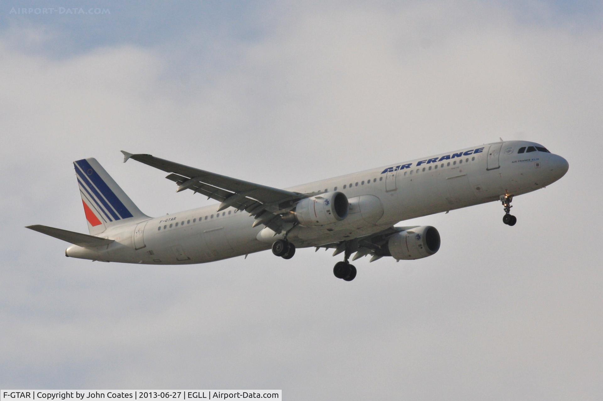 F-GTAR, 2008 Airbus A321-212 C/N 3401, Early morning arrival to 27L