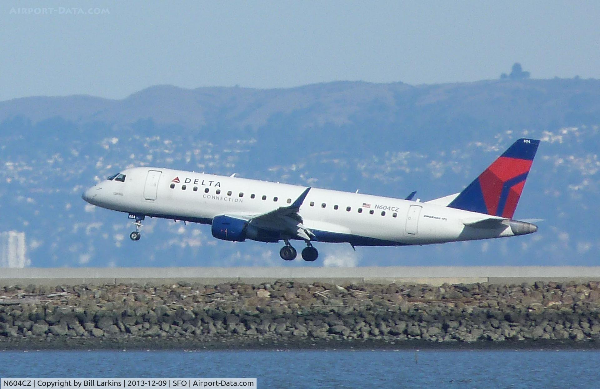 N604CZ, 2007 Embraer 175LR (ERJ-170-200LR) C/N 17000181, Landing at SFO