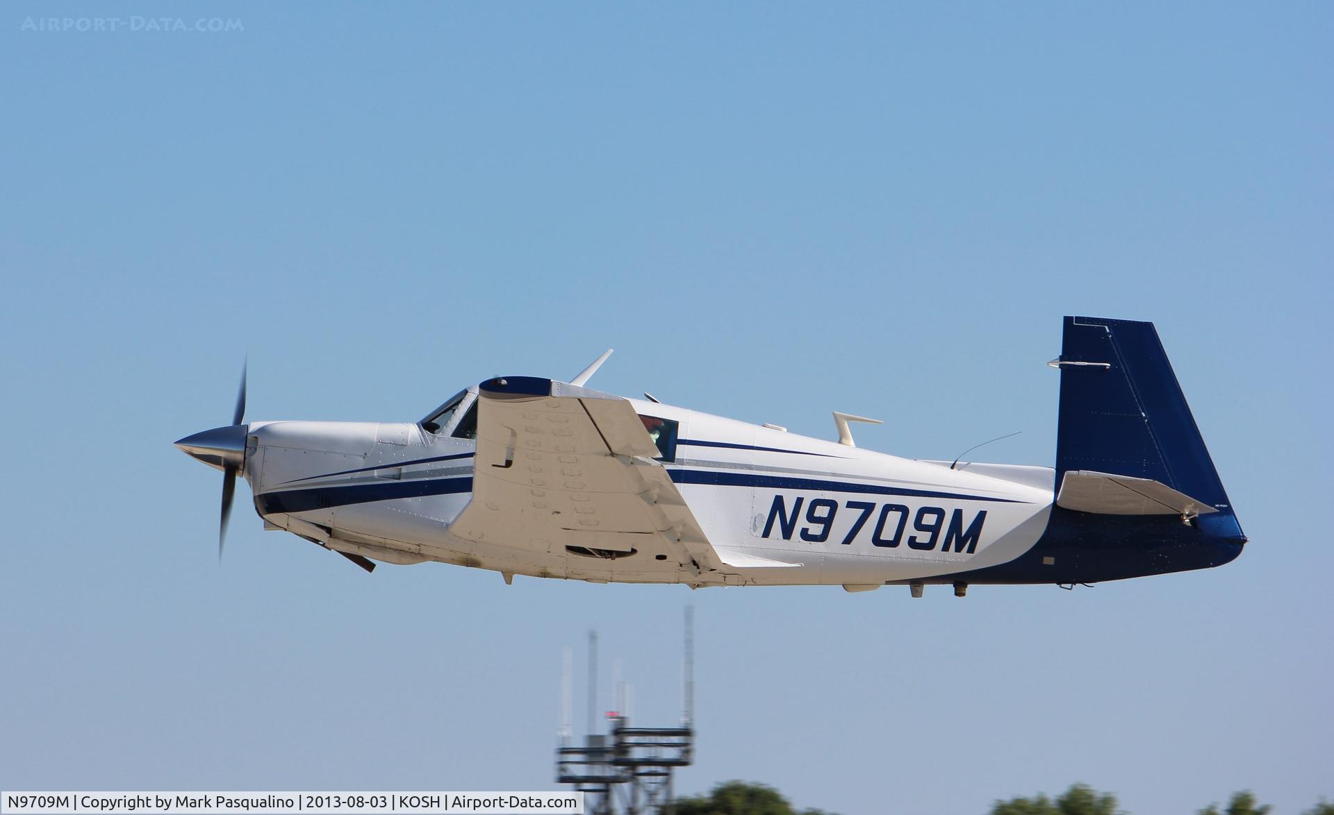 N9709M, 1967 Mooney M20F Executive C/N 670269, Mooney M20F