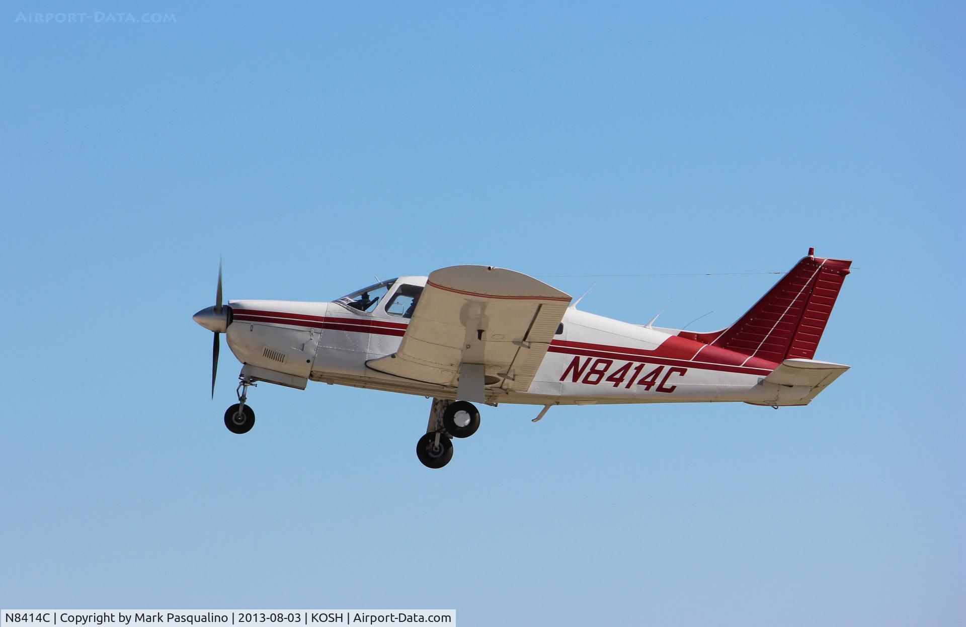 N8414C, 1976 Piper PA-28R-200 Arrow II C/N 28R-7635160, Piper PA-28R-200