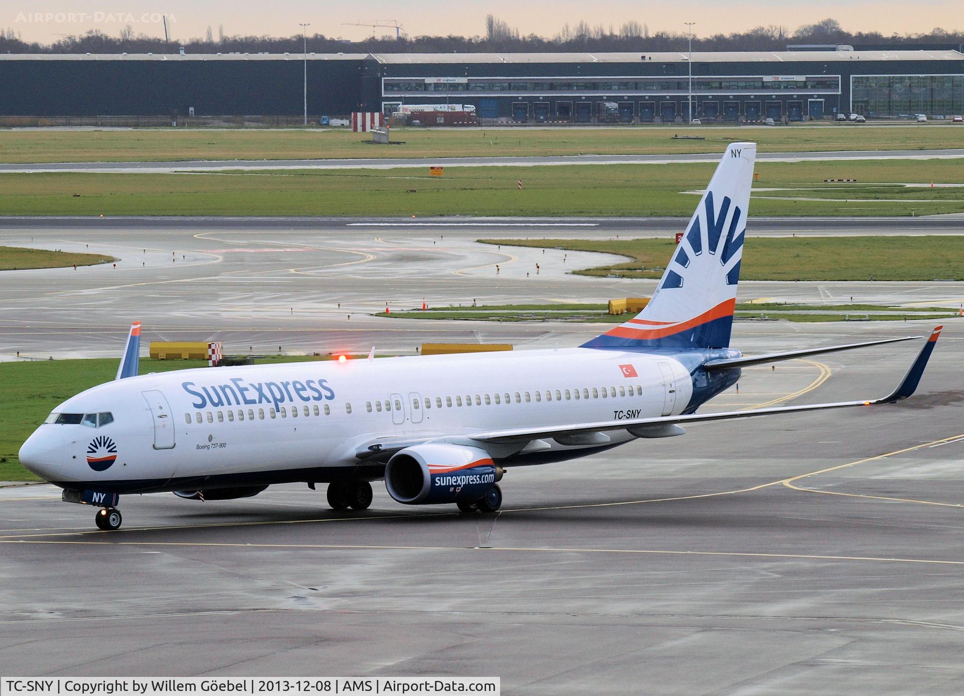TC-SNY, 1997 Boeing 737-8K5 C/N 27981, Taxi to the gate of Schiphol Airport