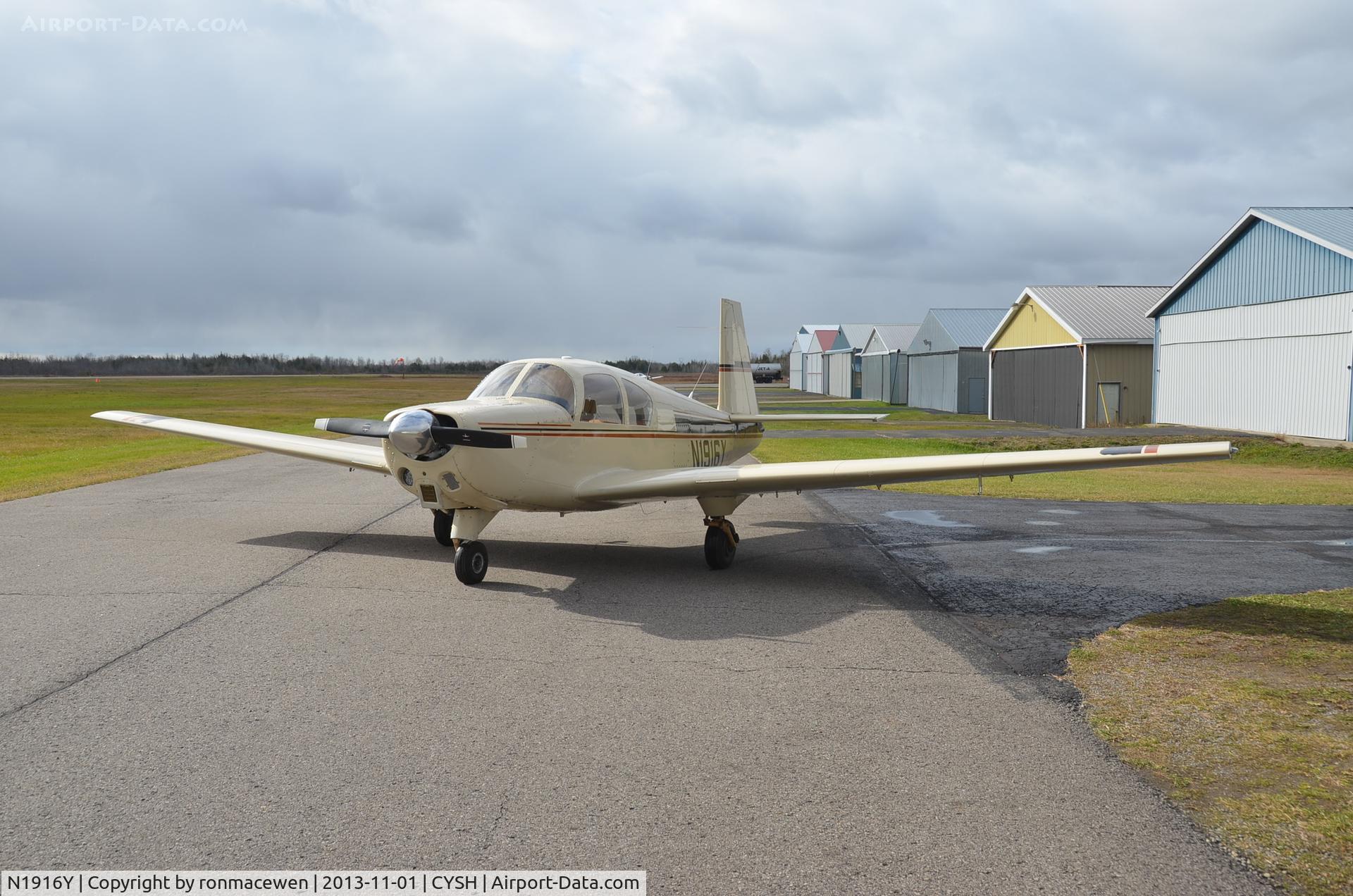 N1916Y, 1964 Mooney M20D Master C/N 211, at CYSH