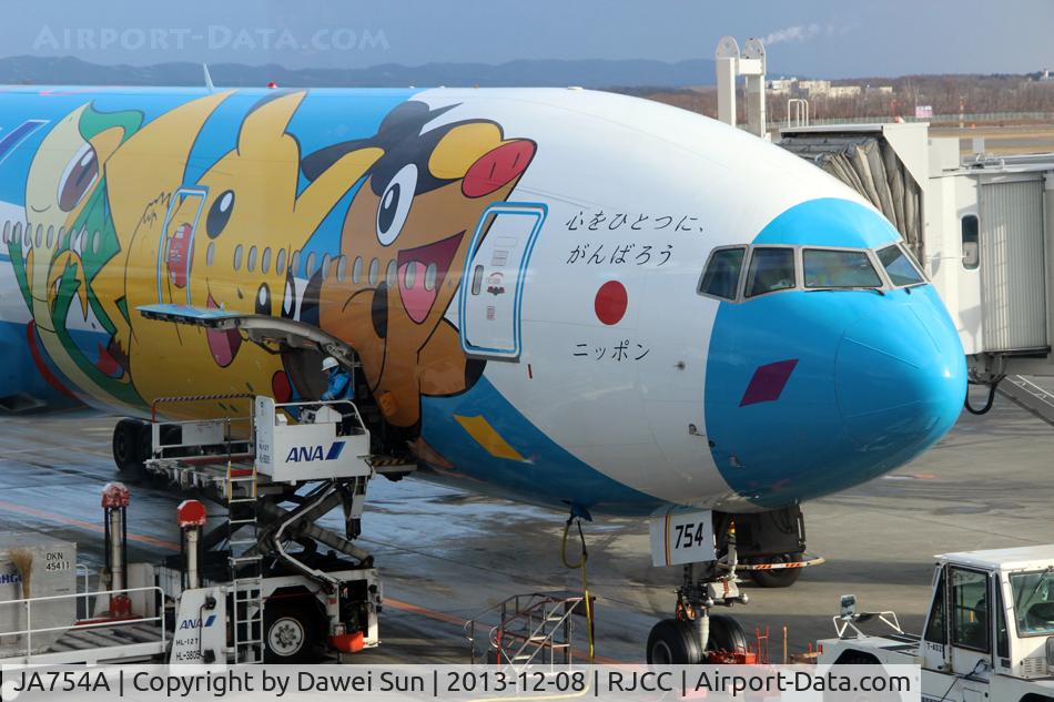 JA754A, 1998 Boeing 777-381 C/N 27939, JA754A