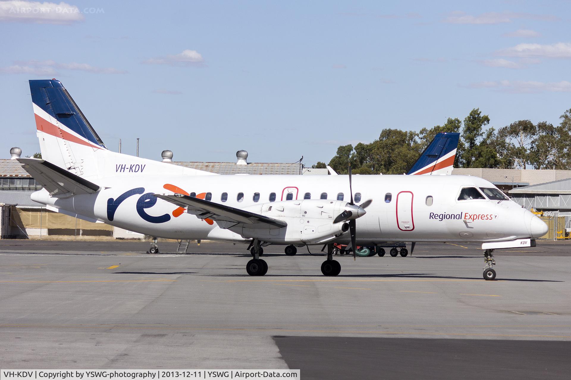 VH-KDV, 1992 Saab 340B C/N 340B-322, Regional Express Airlines (VH-KDV) Saab 340B on the tarmac at Wagga Wagga Airport.