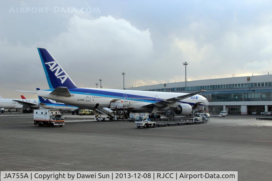 JA755A, 1999 Boeing 777-381 C/N 28275, JA755A