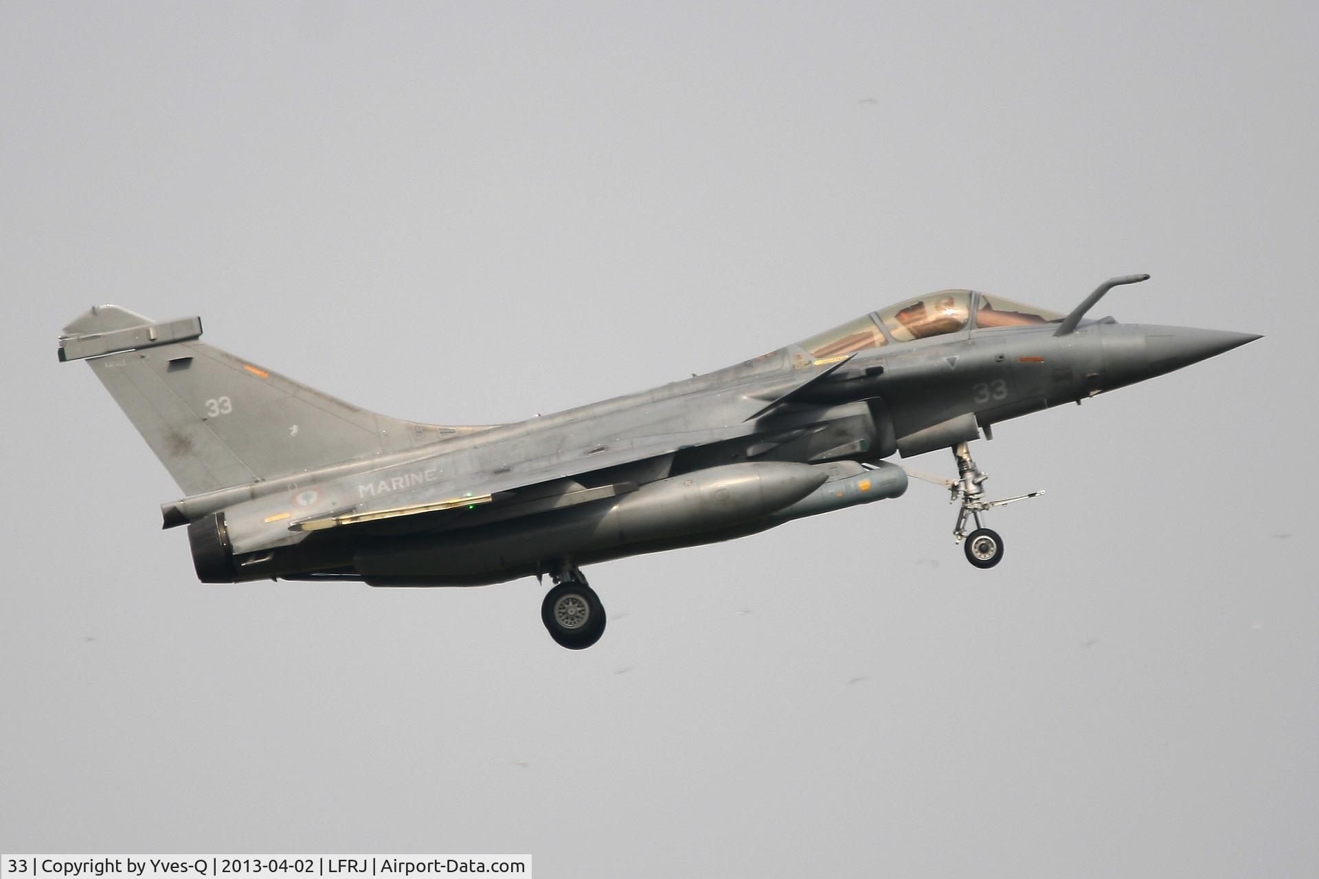 33, Dassault Rafale M C/N 33, French Naval Aviation Dassault Rafale M, Short Approach Rwy 08, Landivisiau Naval Air Base (LFRJ)