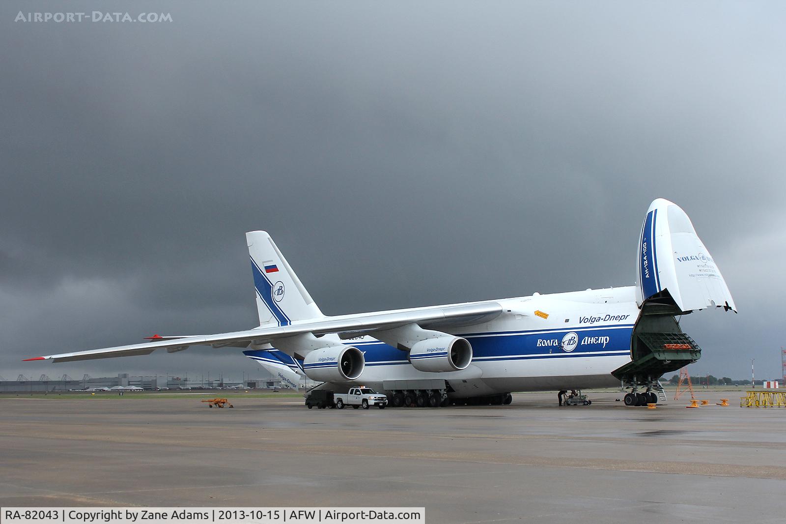 RA-82043, 1990 Antonov An-124-100 Ruslan C/N 9773054155101/0607, At Fort Worth Alliance Airport