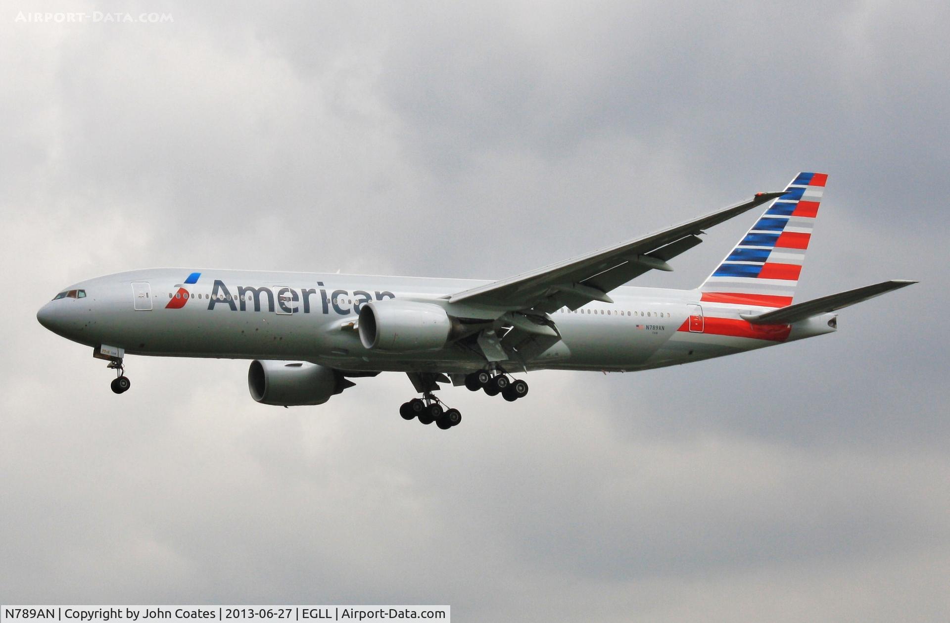 N789AN, 2000 Boeing 777-223 C/N 30252, Finals to 27L