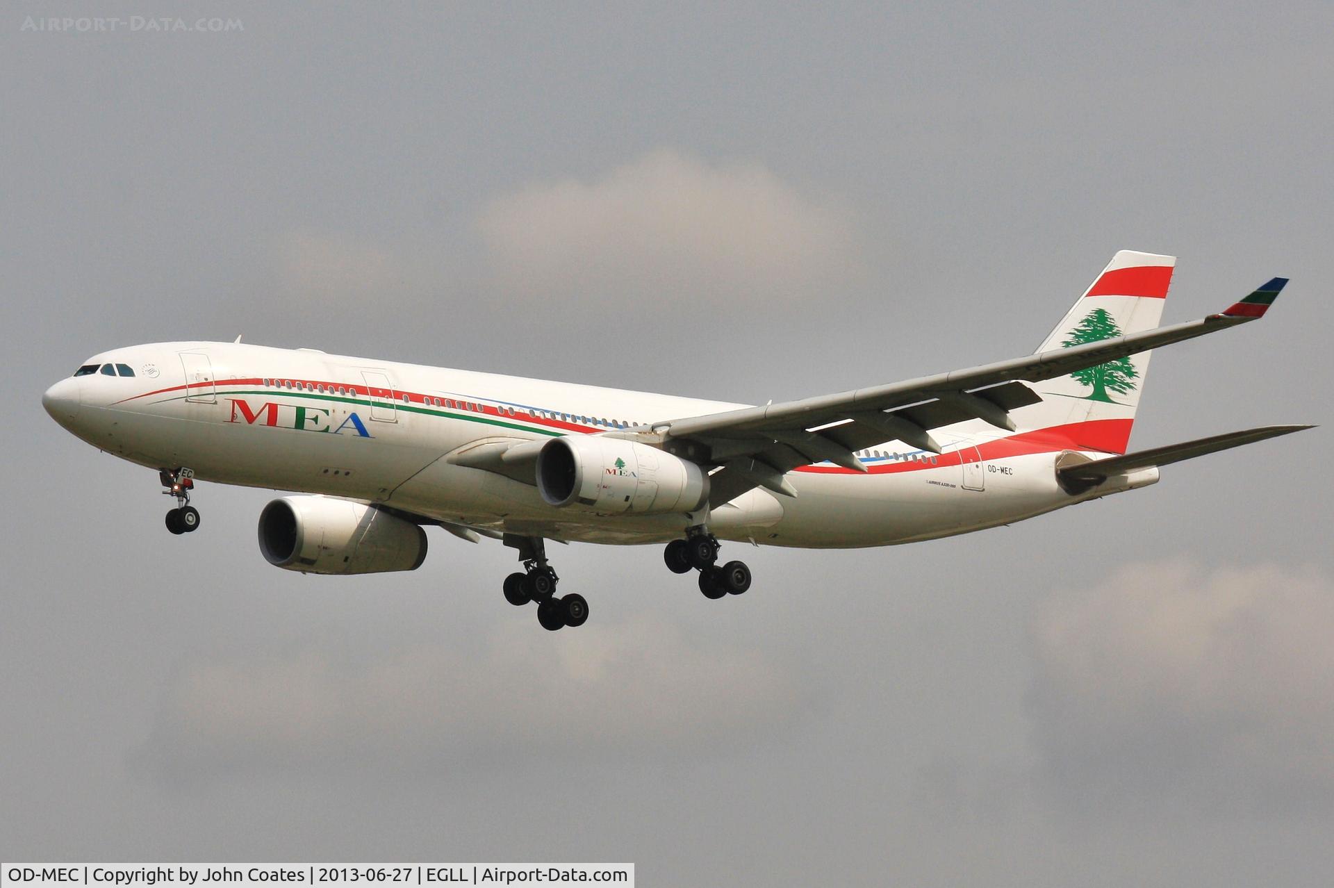 OD-MEC, 2009 Airbus A330-243 C/N 995, Finals to 27L