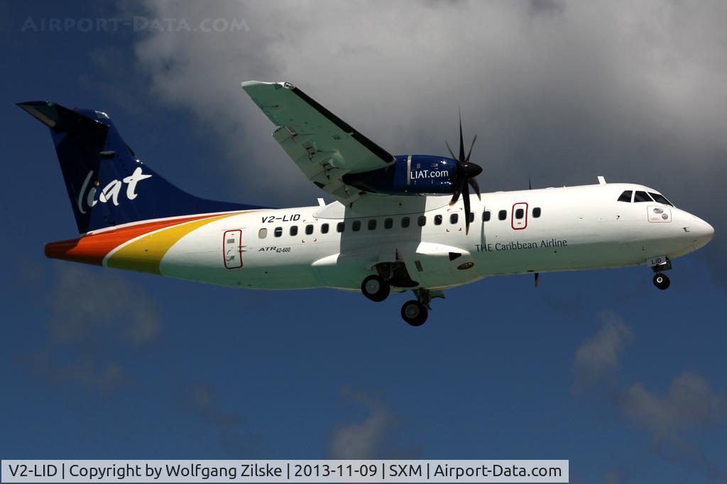 V2-LID, 2013 ATR 42-600 C/N 1006, At famous Maho Beach