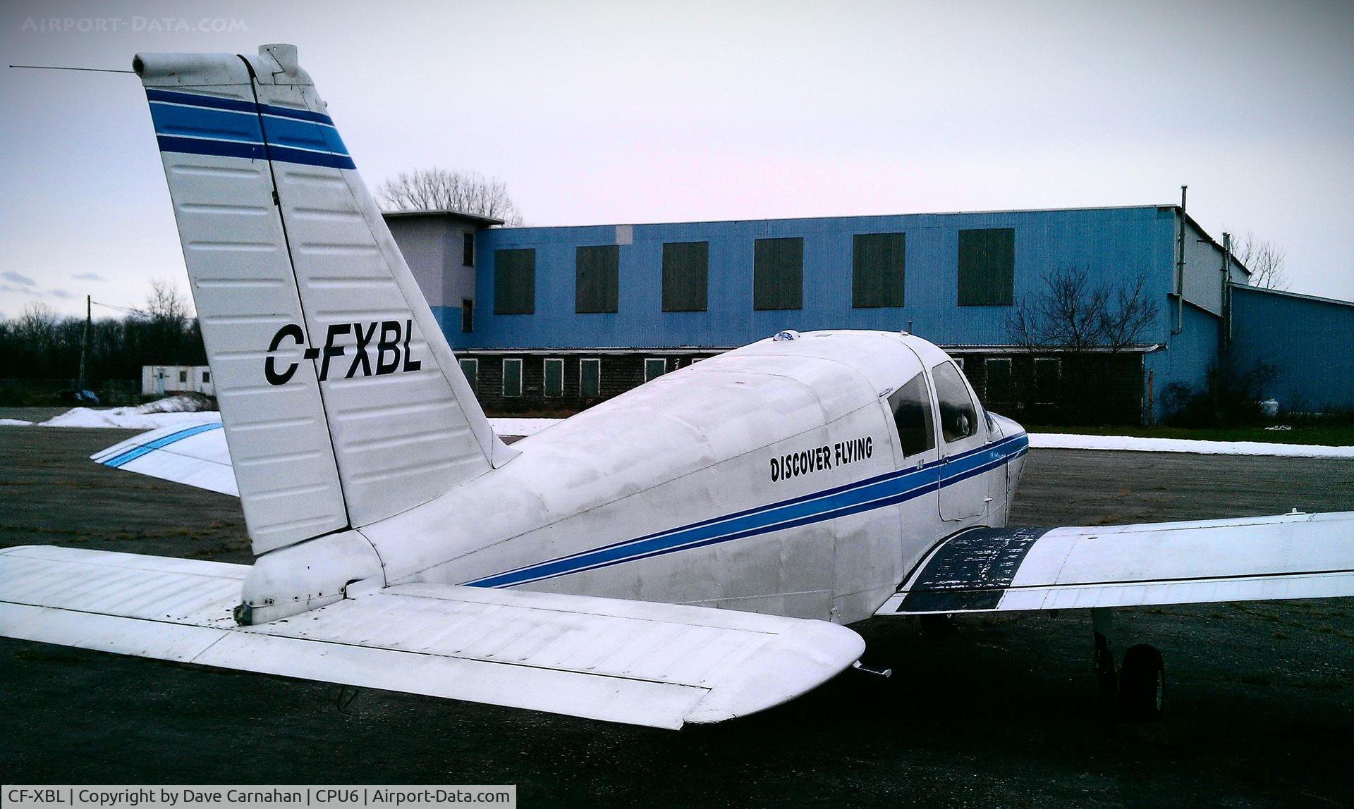 CF-XBL, 1968 Piper PA-28-140 C/N 28-24603, Deseronto airport