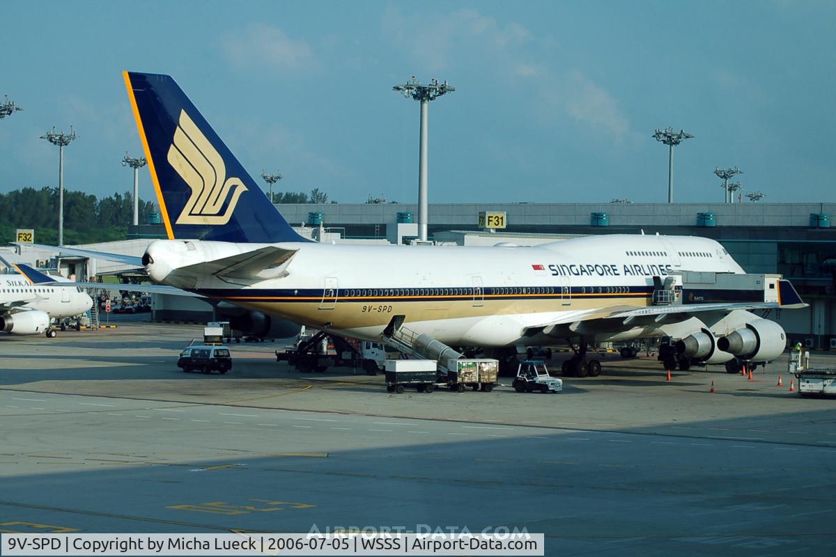 9V-SPD, Boeing 747-412 C/N 26552, At Changi